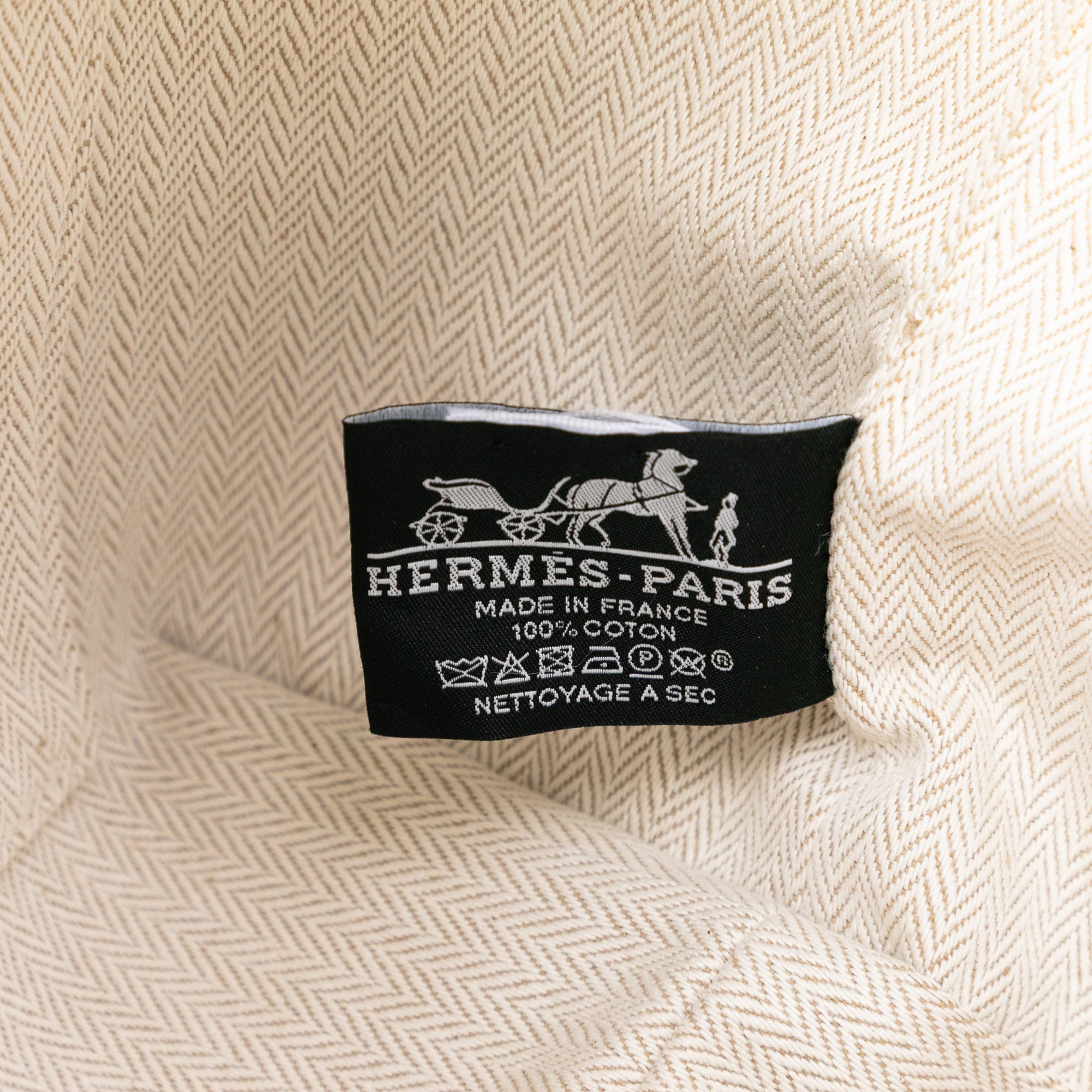 Large Toile Bride A Brac Case