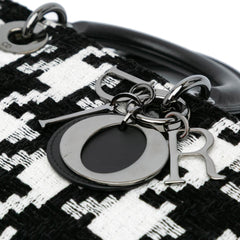 Medium Canvas Macro Houndstooth Lady D Joy