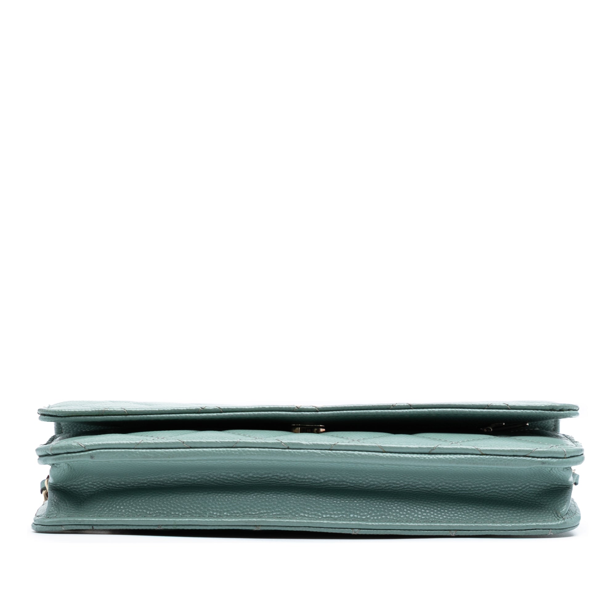 CC Quilted Caviar Wallet on Chain