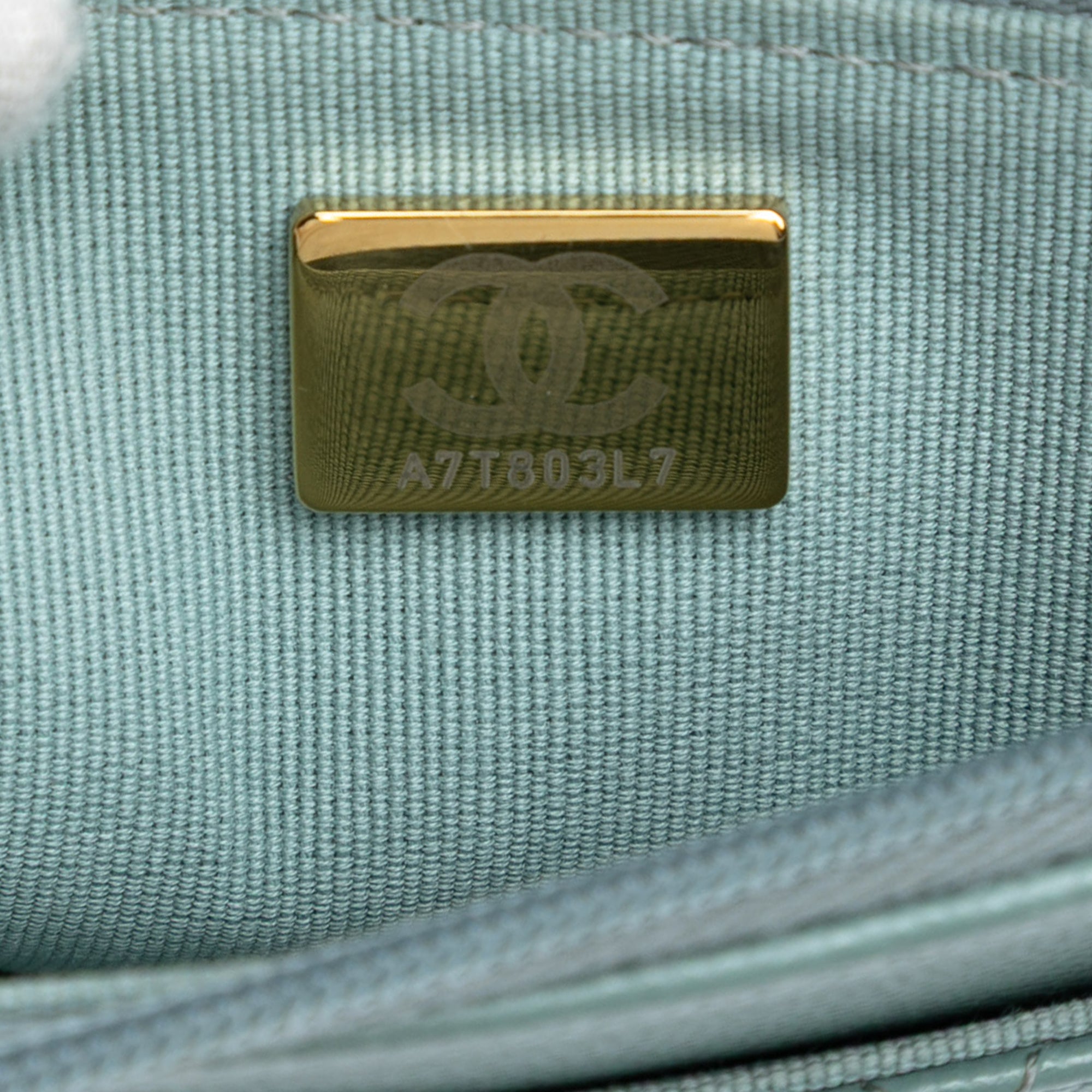 CC Quilted Caviar Wallet on Chain