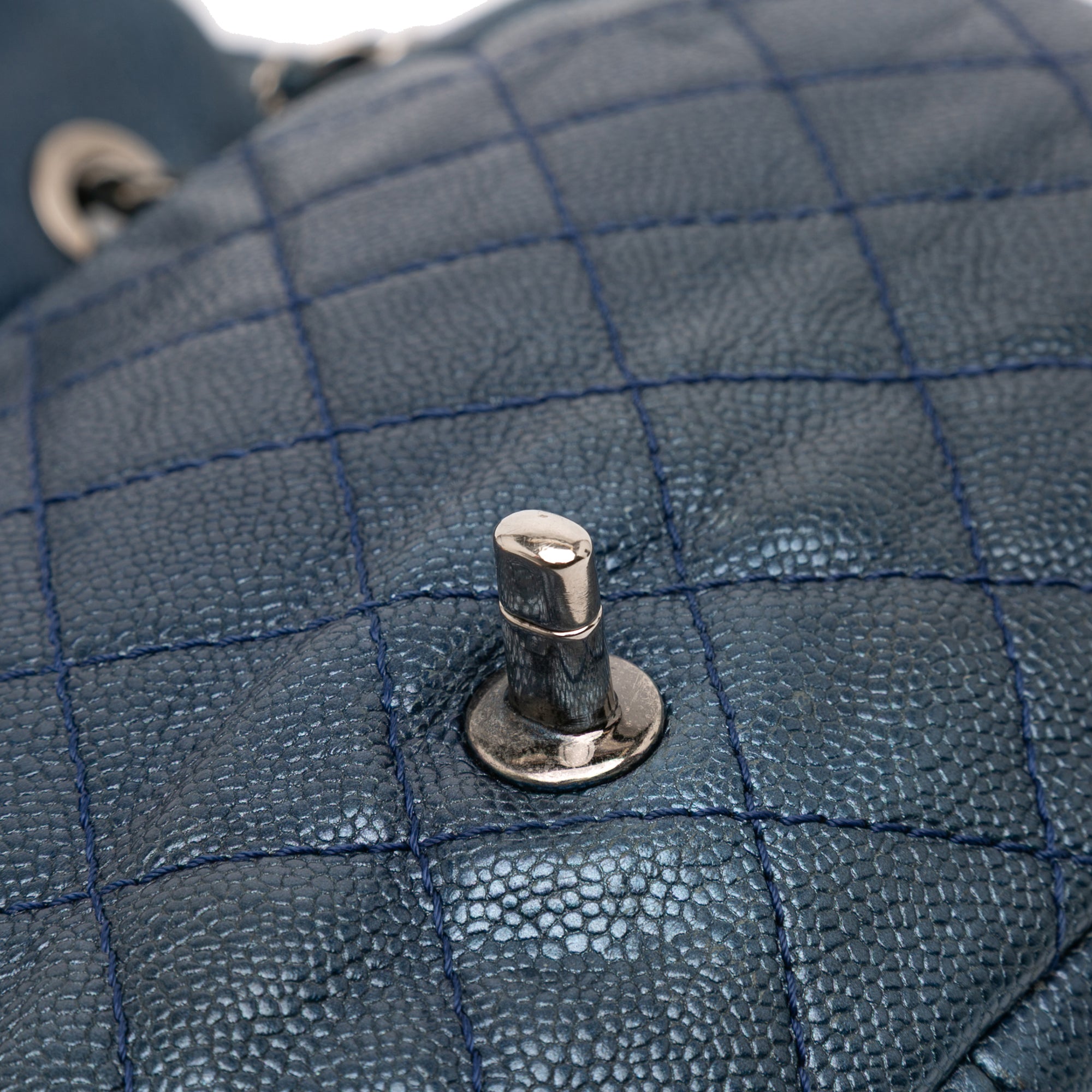 Jumbo Quilted Iridescent Caviar Easy Flap