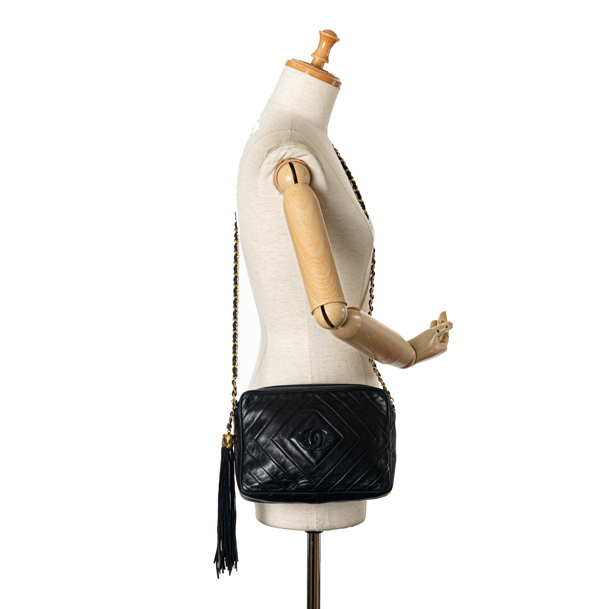 CC Diamond Quilted Lambskin Tassel Crossbody_8