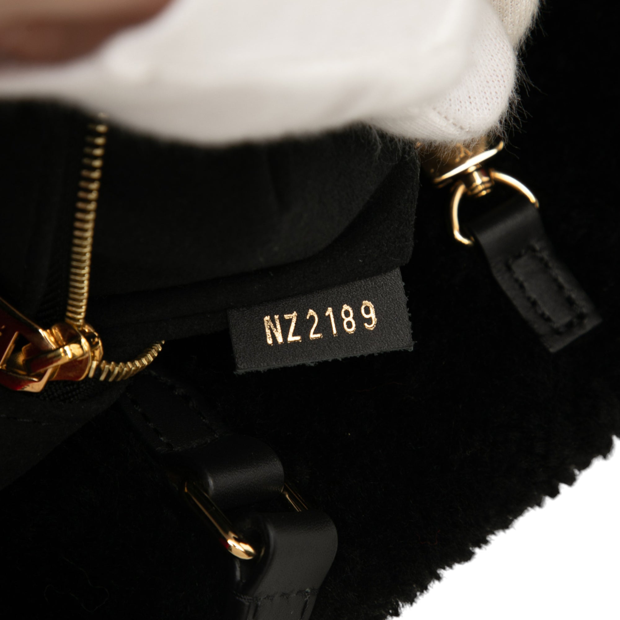 Monogram Giant Shearling Teddy Onthego GM