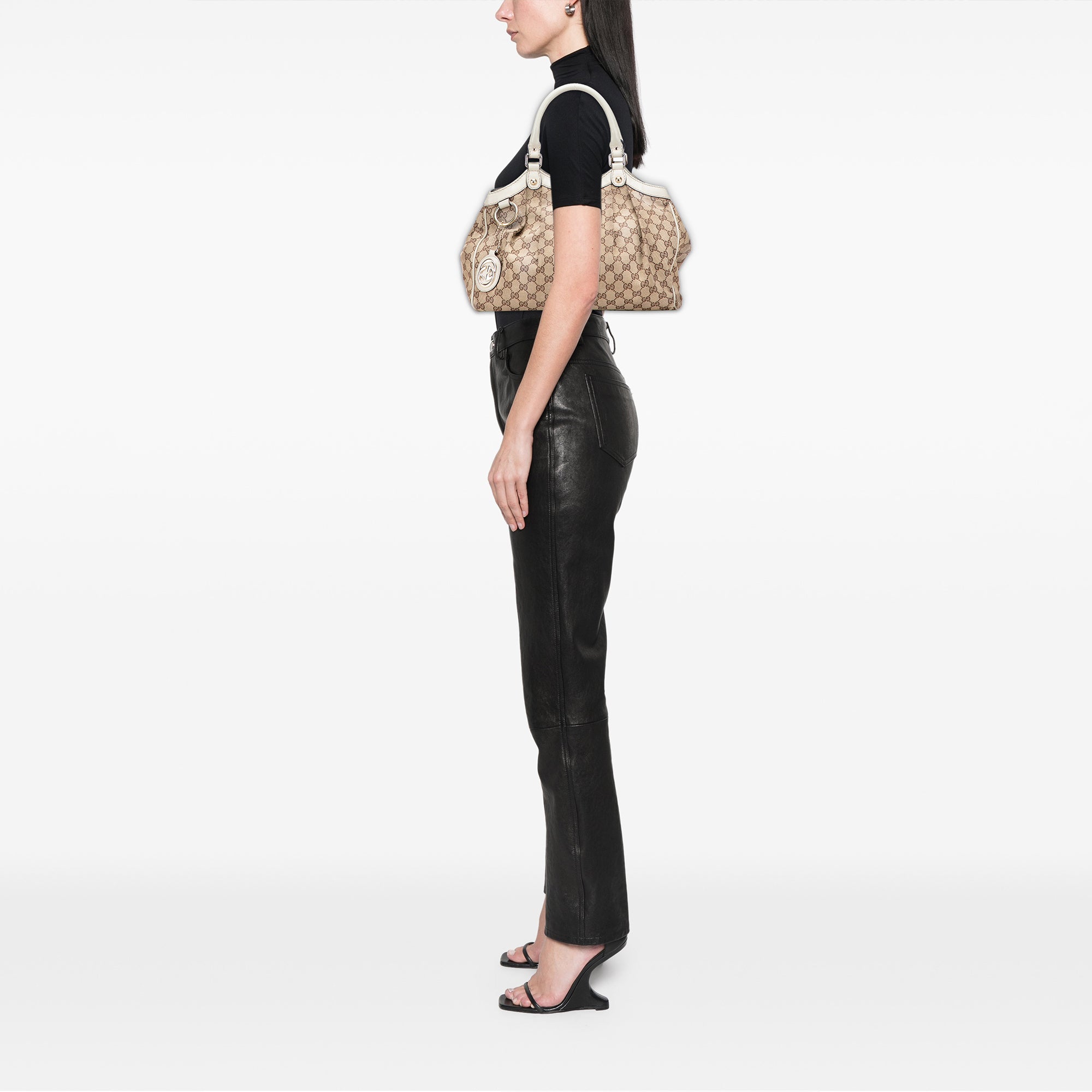 Medium GG Canvas Sukey Tote