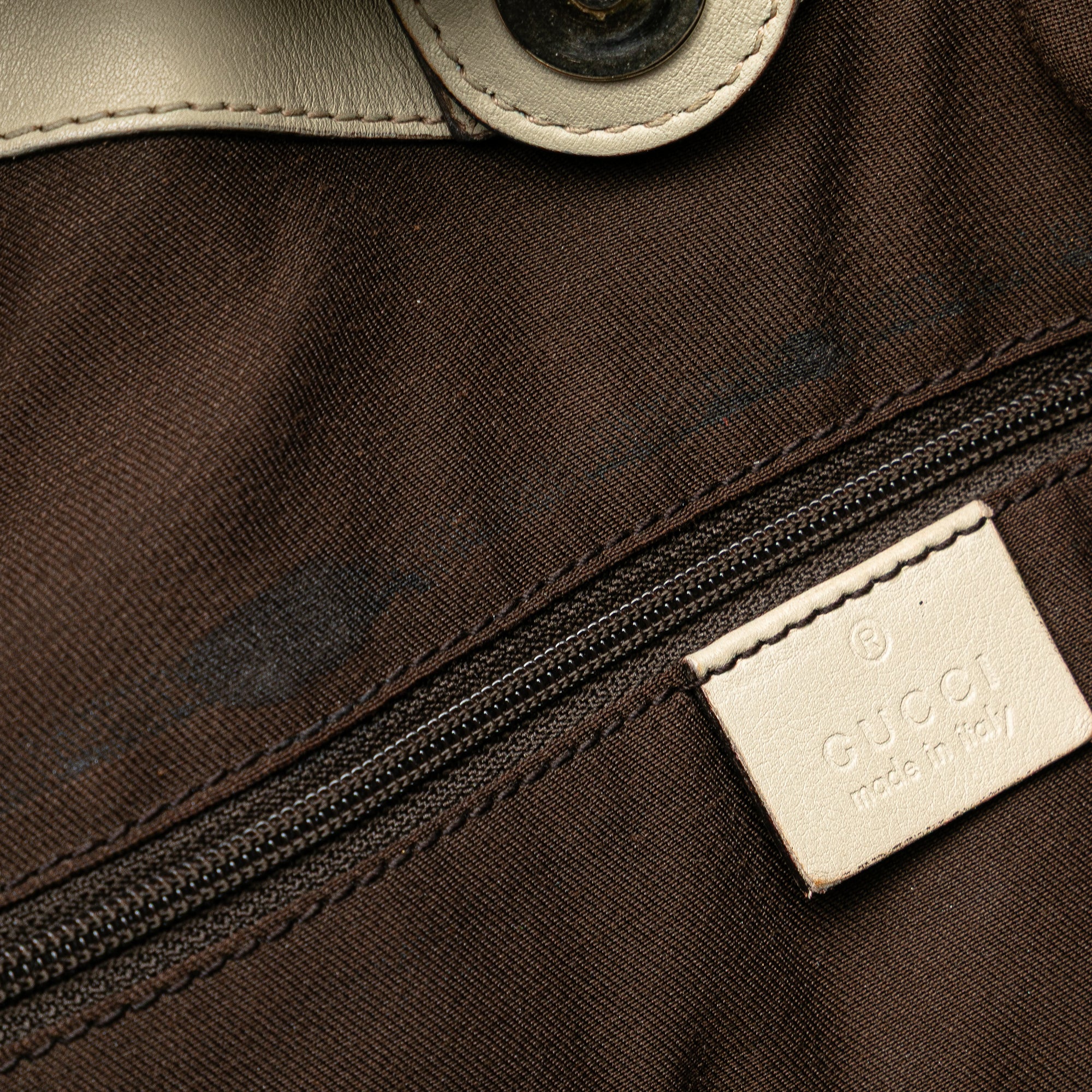 Medium GG Canvas Sukey Tote