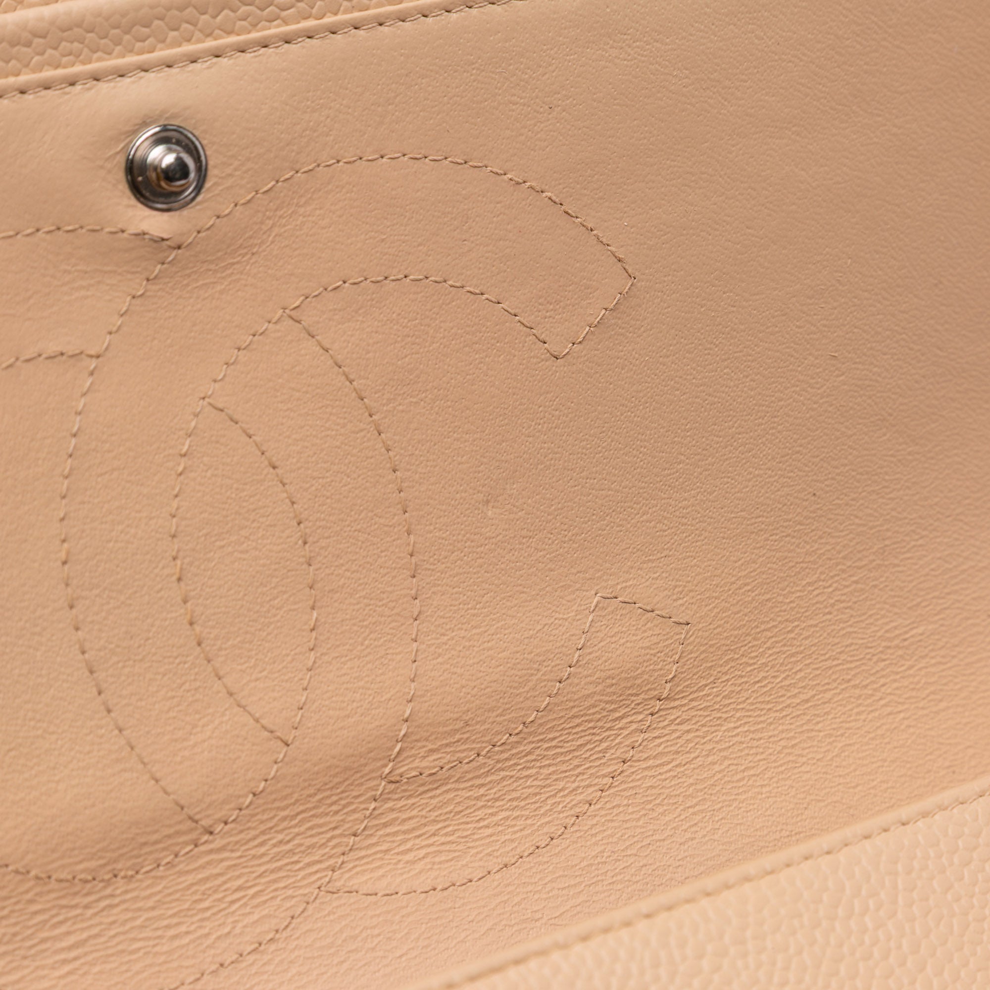 Jumbo Classic Caviar Double Flap