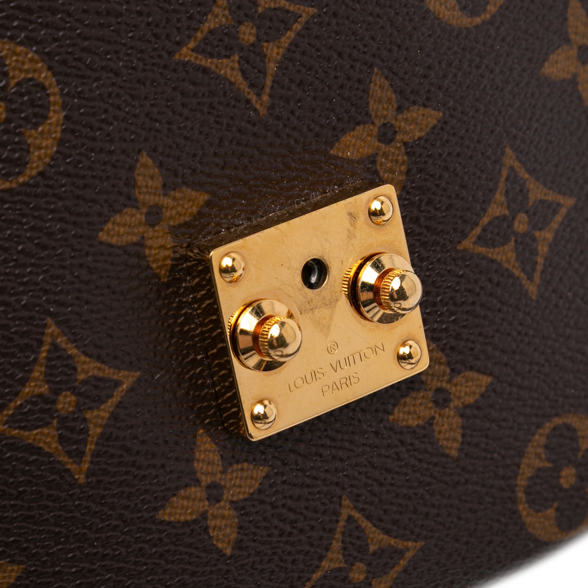 Monogram Pochette Metis