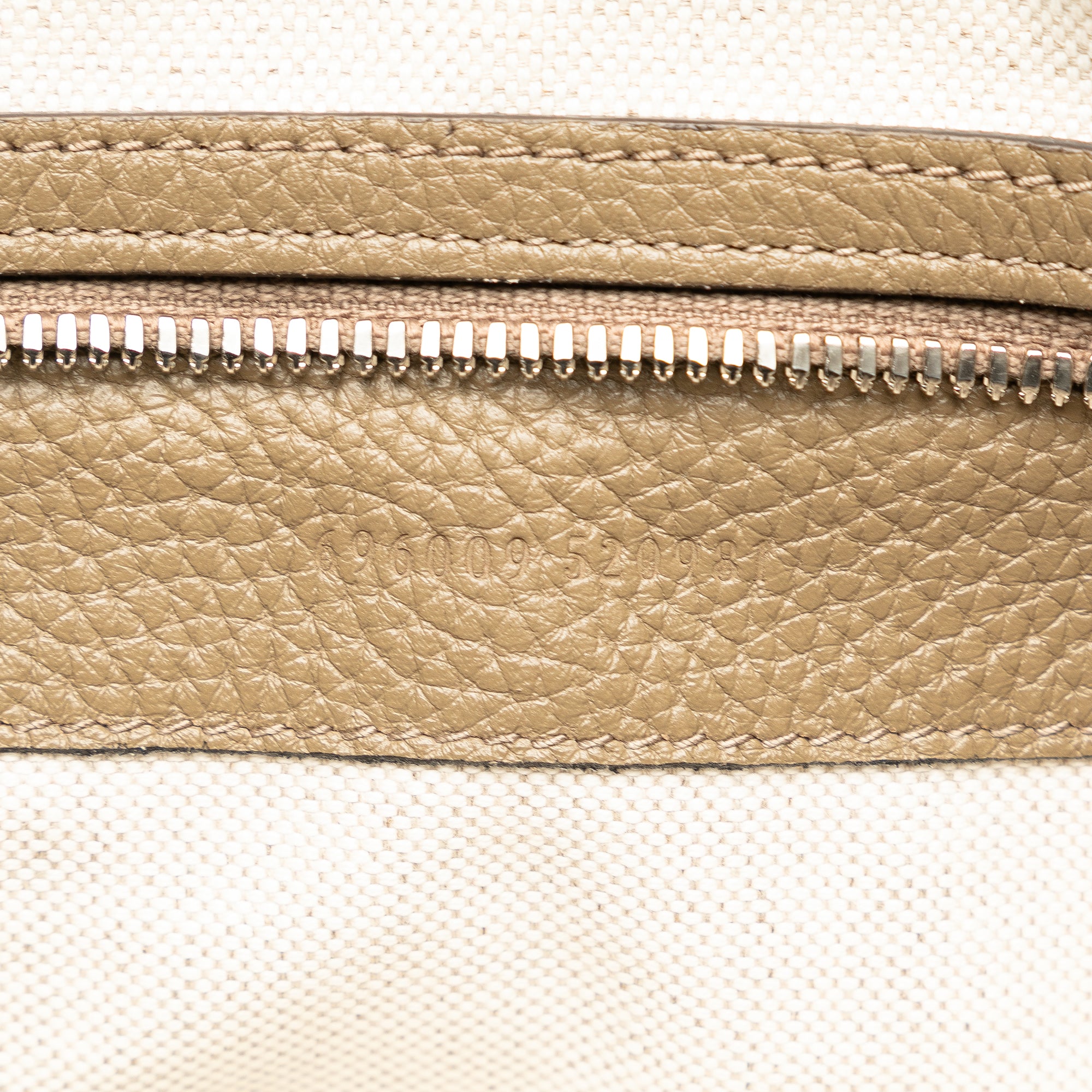 Medium Jumbo GG Embossed Messenger Bag_6