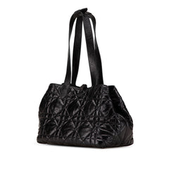 Medium Macrocannage Calfskin Toujours Handbag
