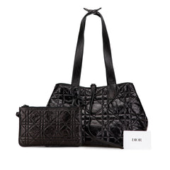 Medium Macrocannage Calfskin Toujours Handbag
