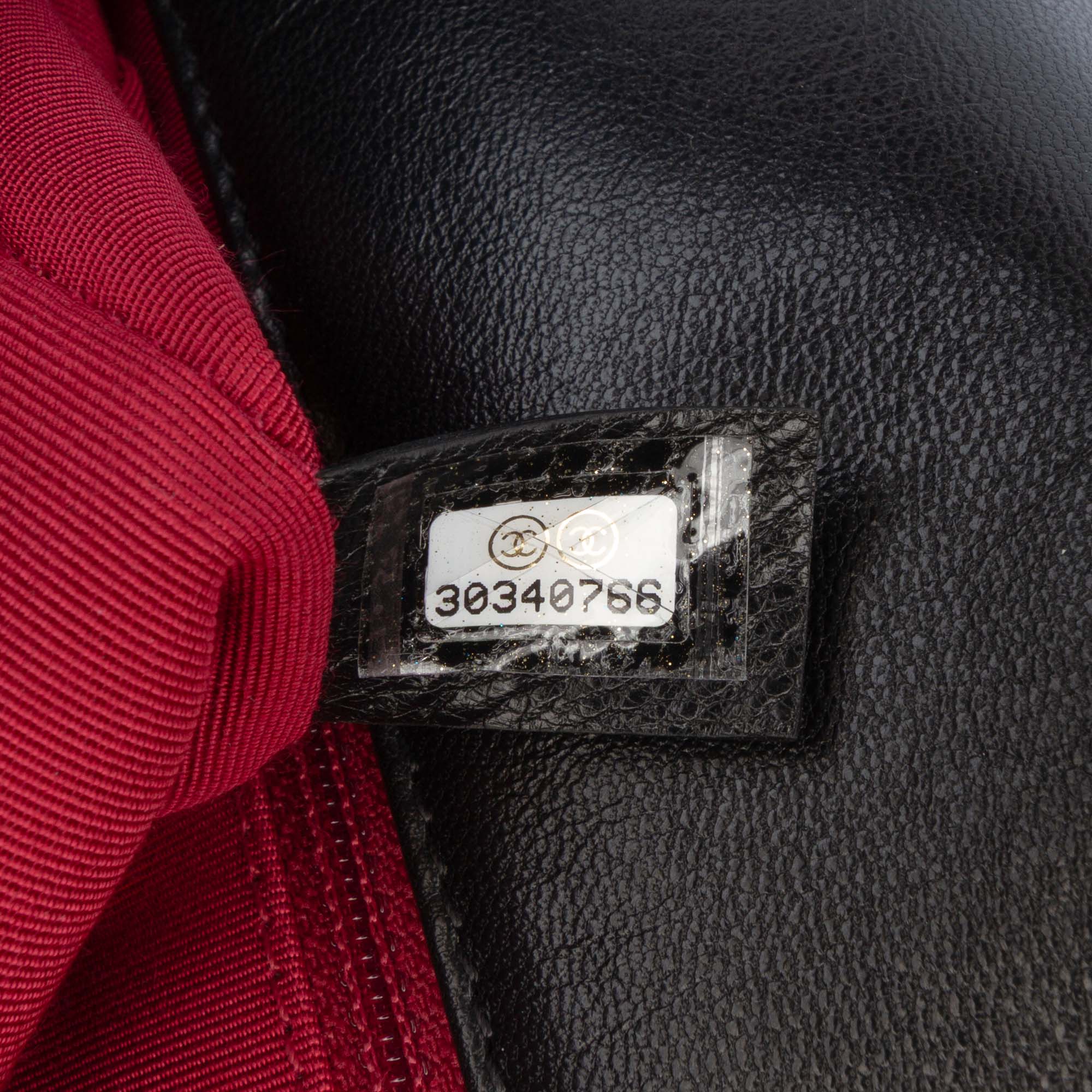 Maxi Lambskin 19 Flap