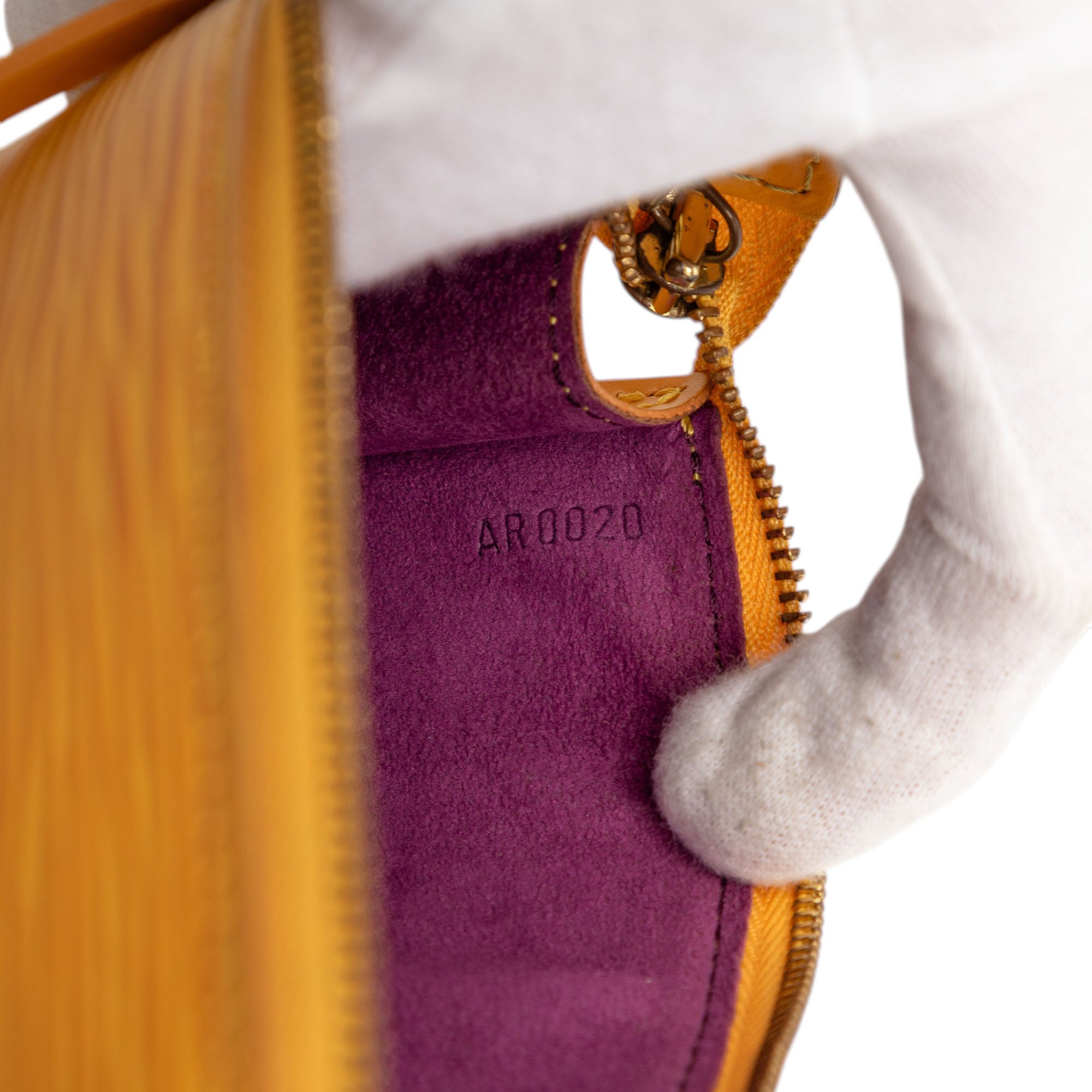 Epi Pochette Accessoires