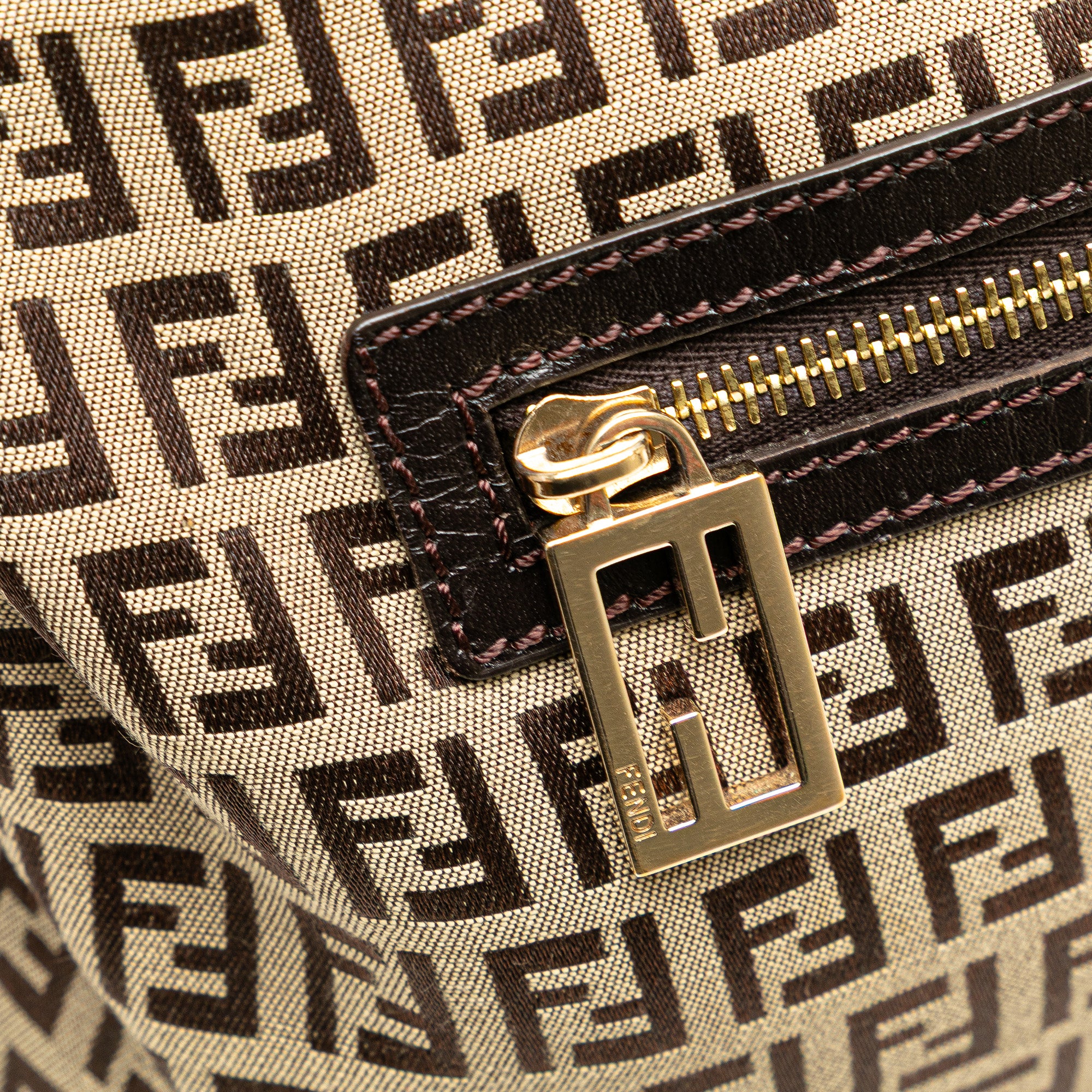 Zucchino Canvas Crossbody