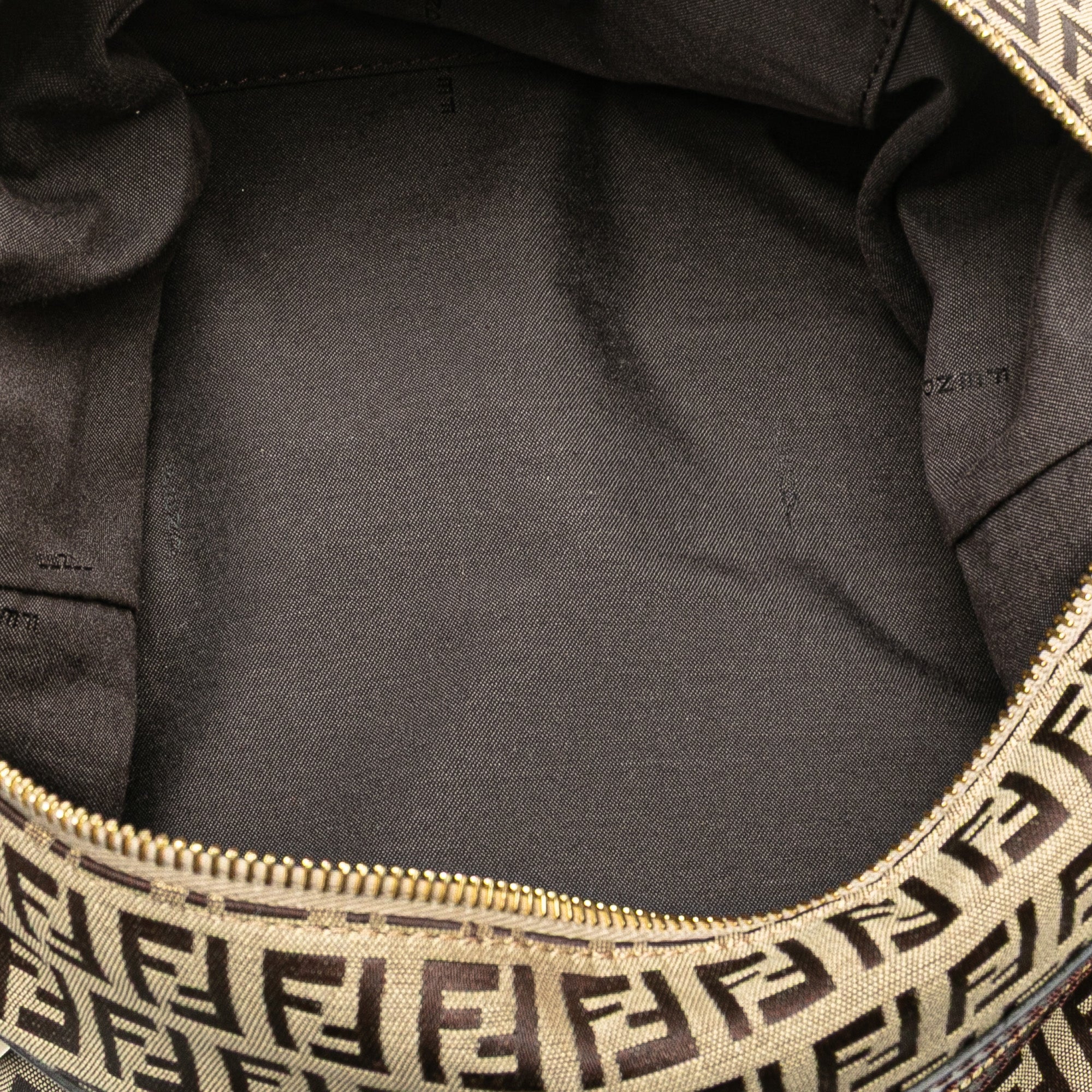 Zucchino Canvas Crossbody