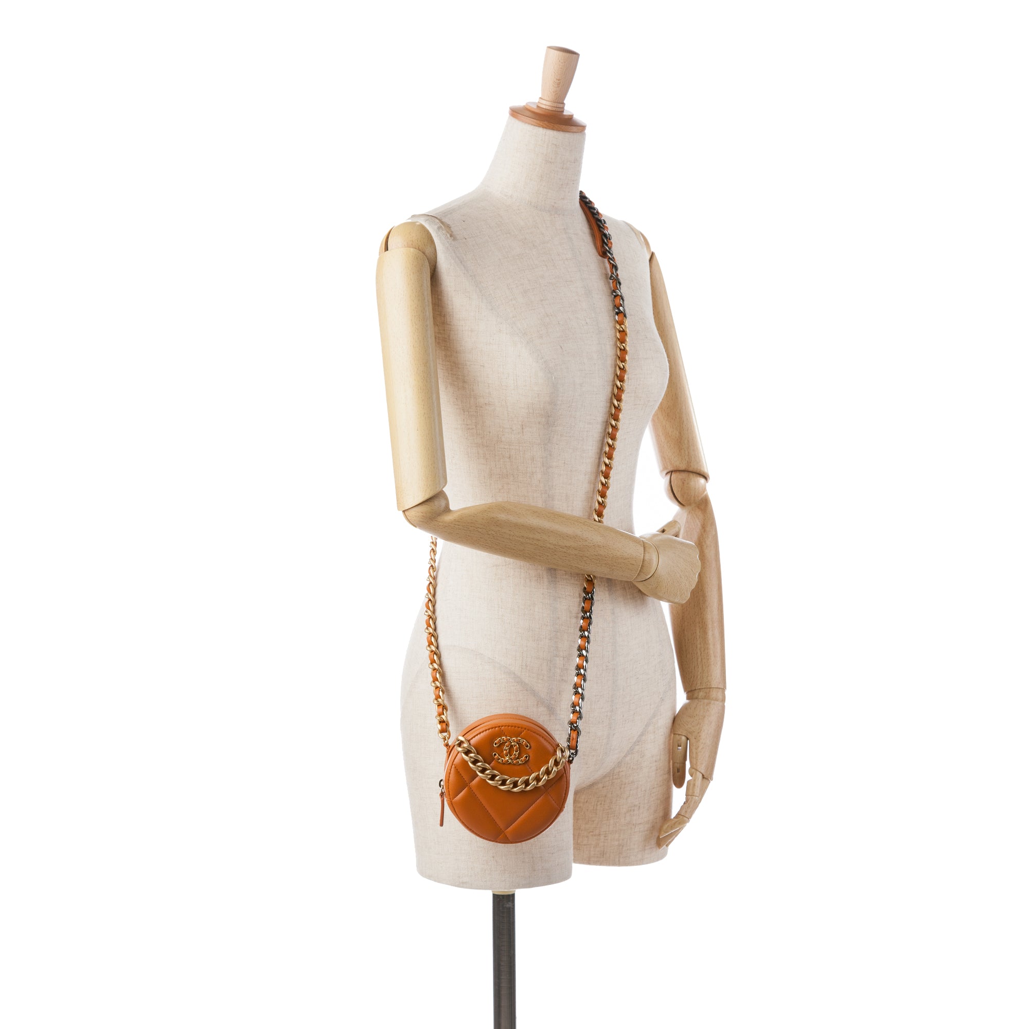 Lambskin 19 Round Clutch with Chain