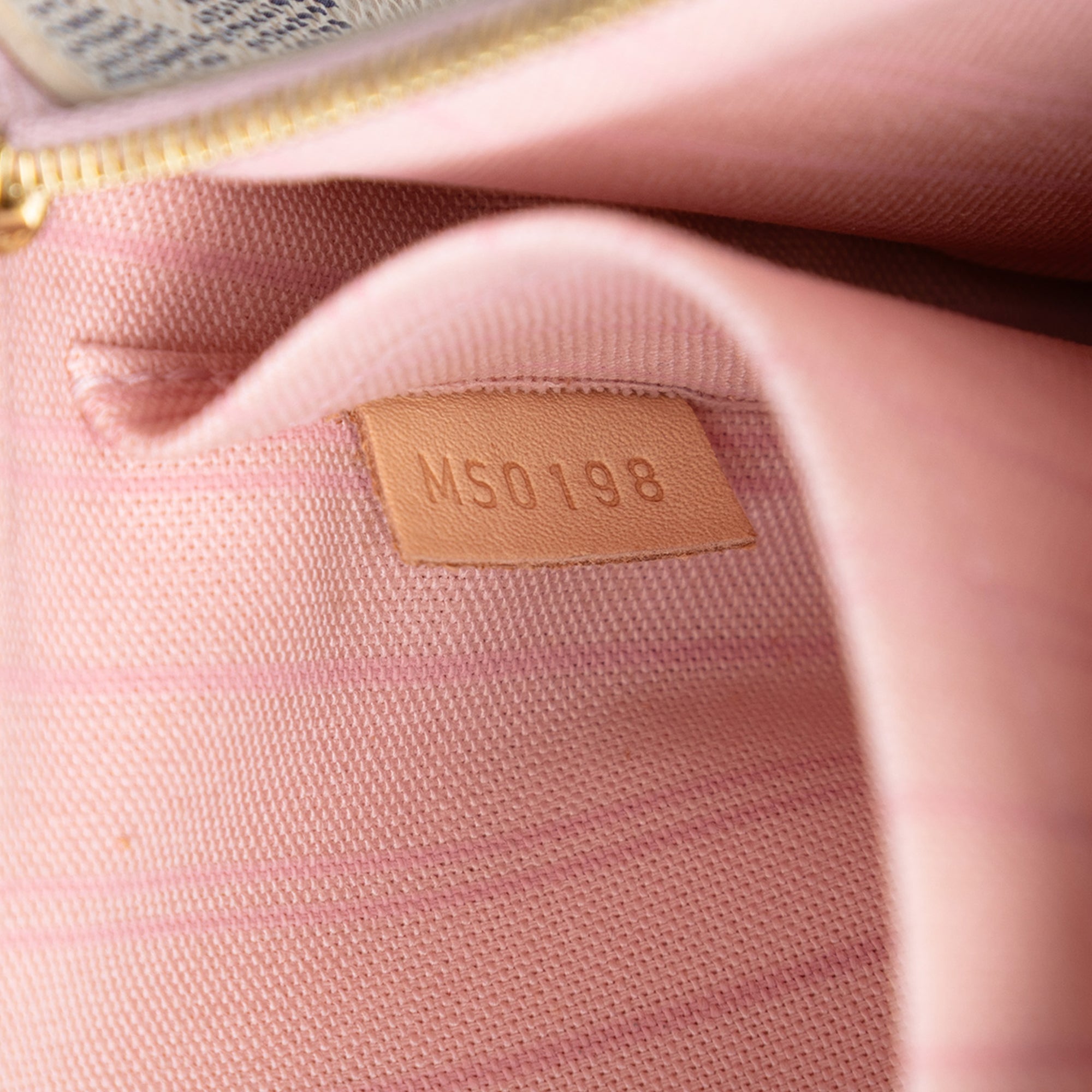 Damier Azur Neverfull MM Pouch