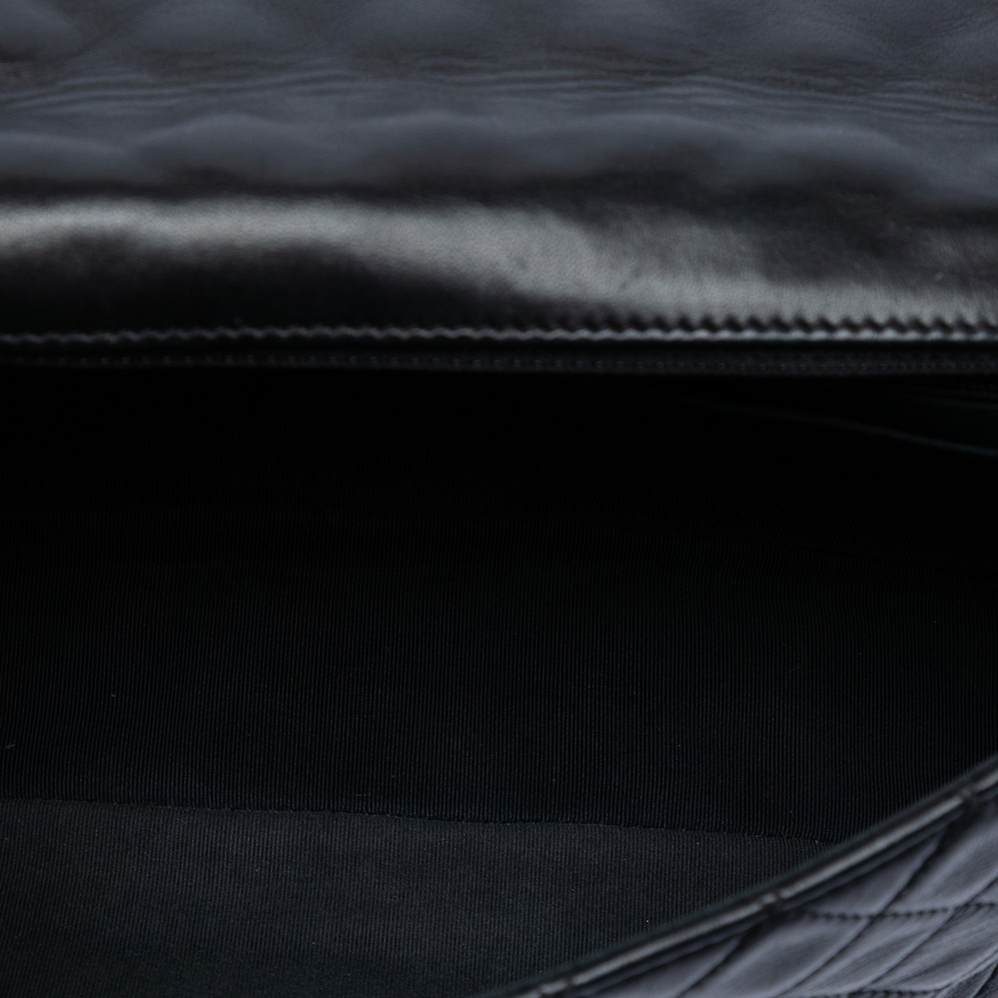 Medium Classic Lambskin Valentines Heart Charms Single Flap