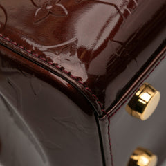 Monogram Vernis Brea MM