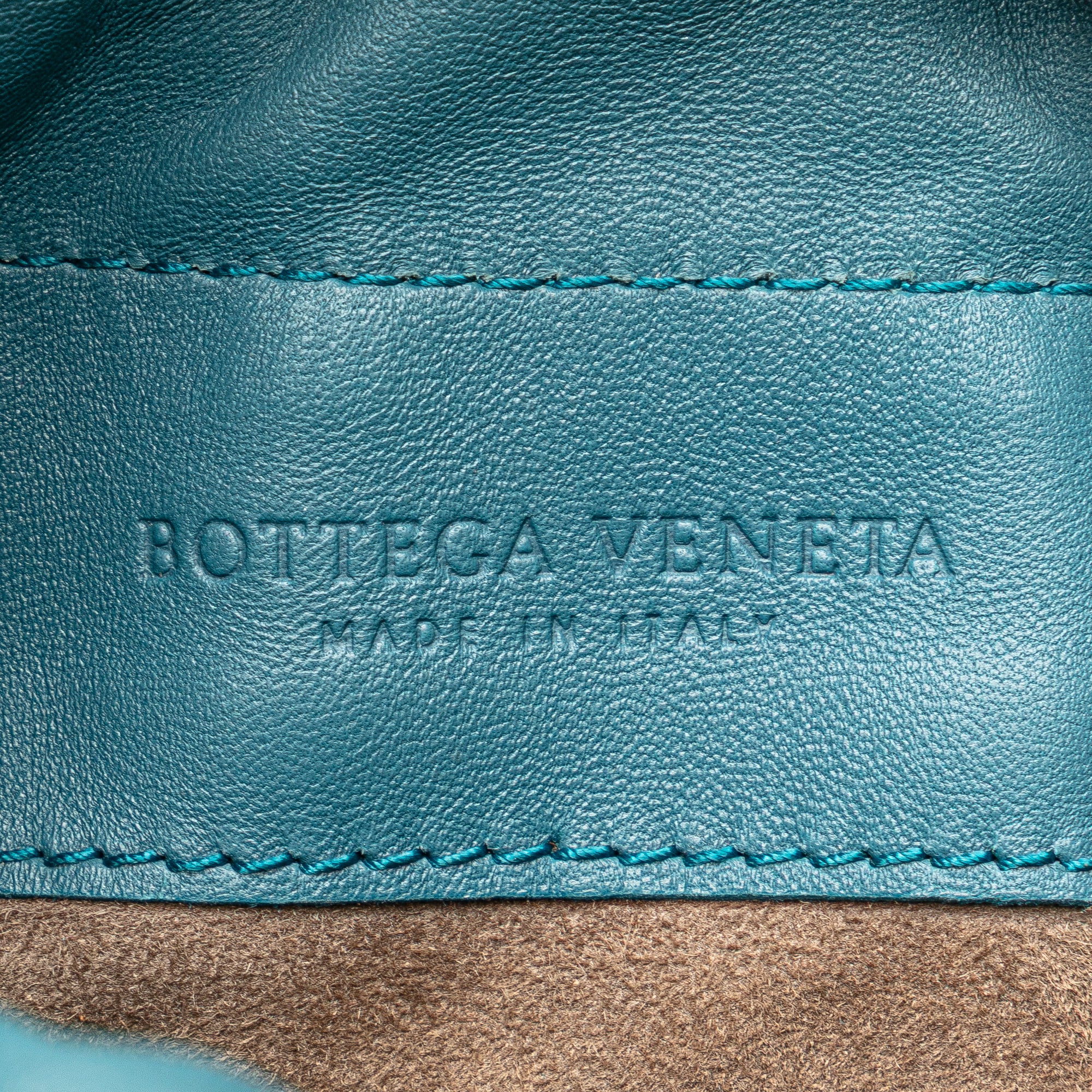 Nappa Intrecciato Bucket