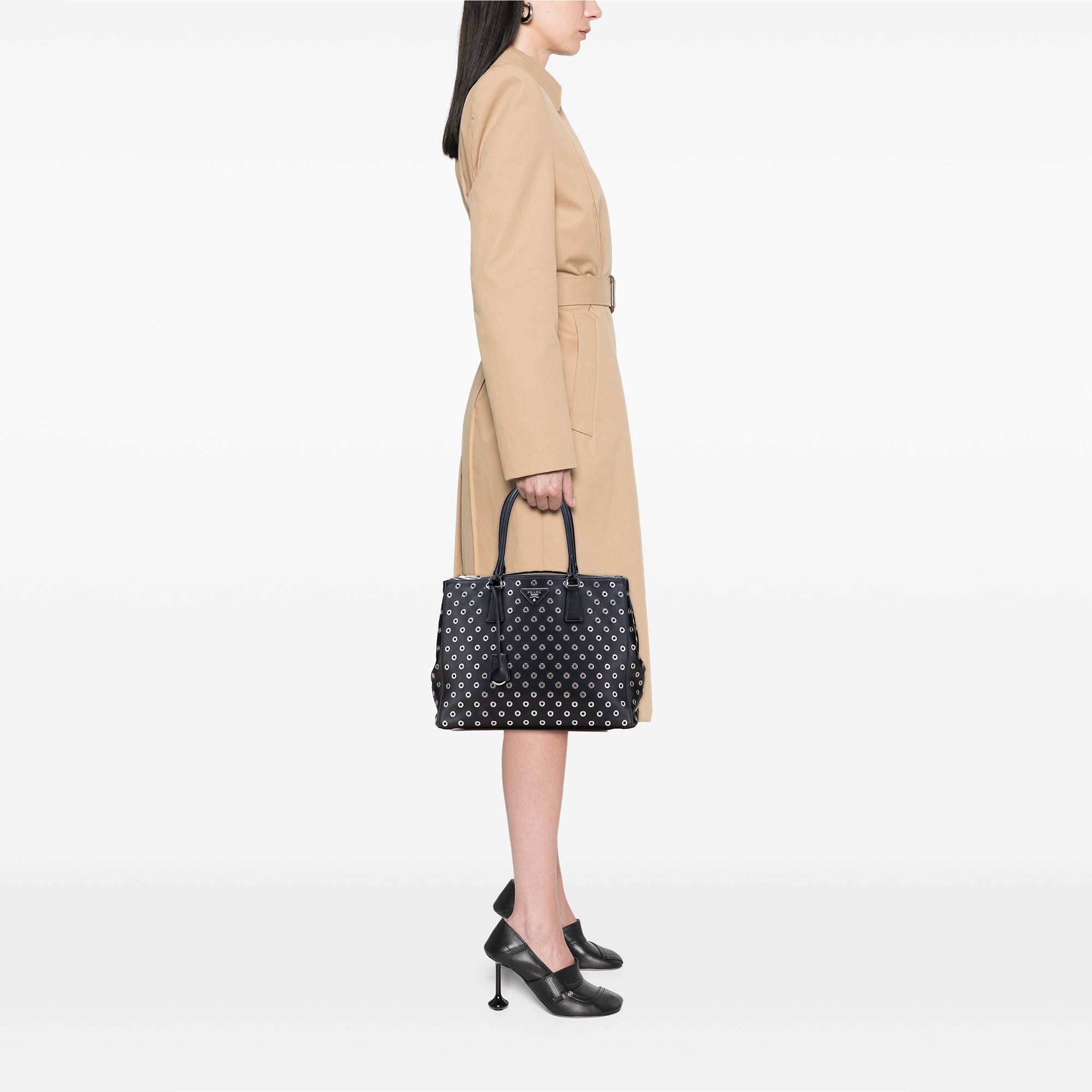 Large City Calf Grommet Galleria Double Zip Tote