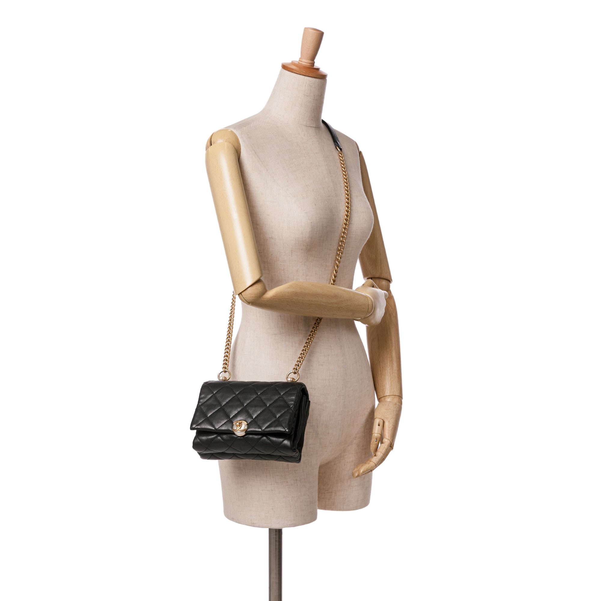 Quilted Calfskin Pearl CC Accordion Flap