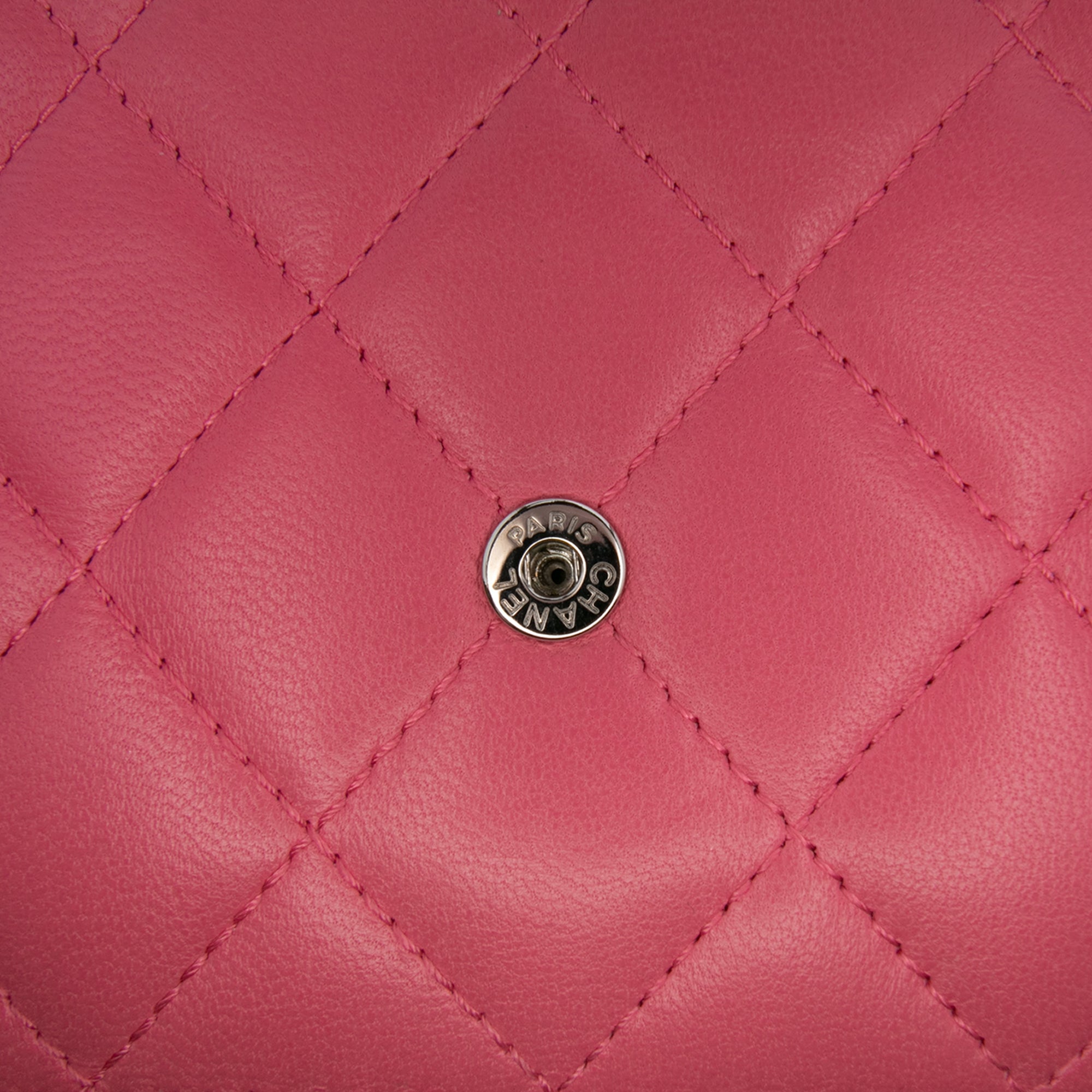 Lambskin Boy Wallet On Chain