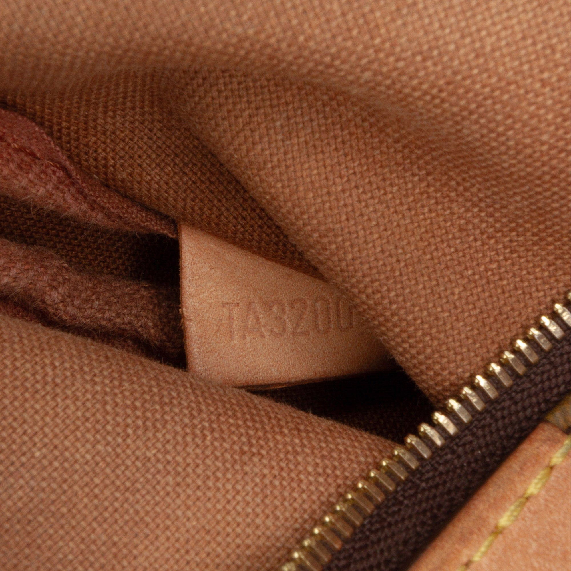Monogram Multi Pochette Accessoires
