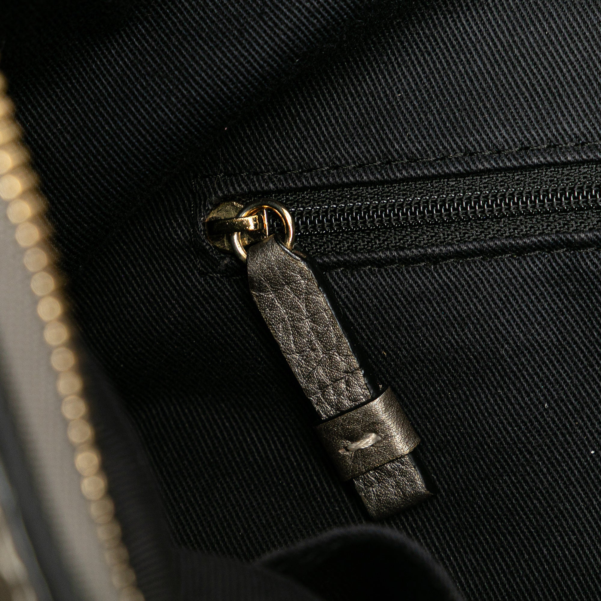 Anagram Canvas New Road Hobo
