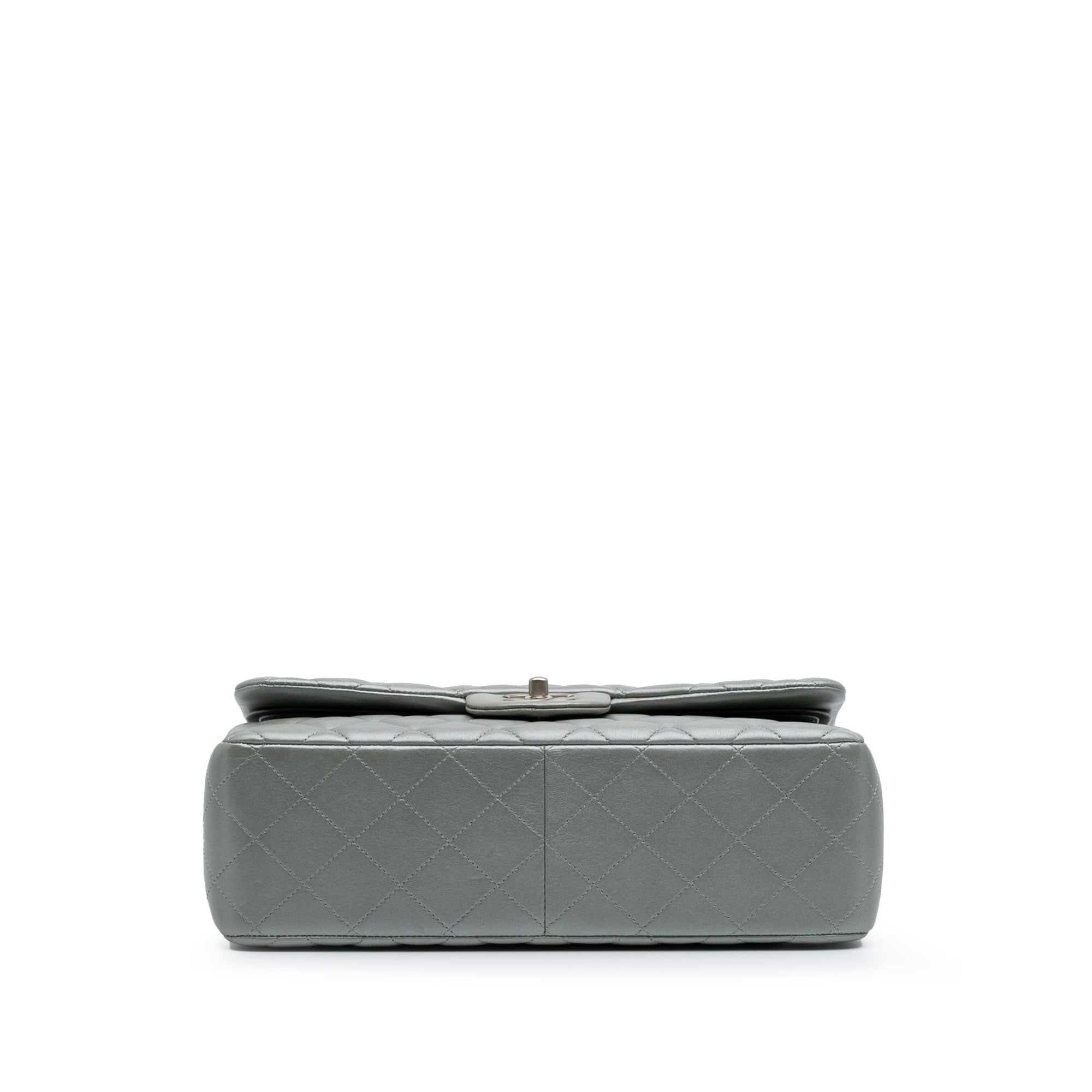 Jumbo Classic Lambskin Double Flap