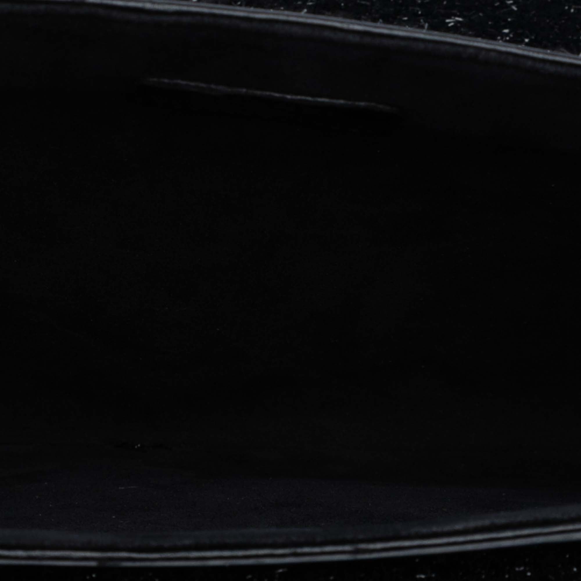 CC Tweed Chain Around Tablet Holder Crossbody