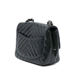 Mini Square Classic Chevron Patent Single Flap