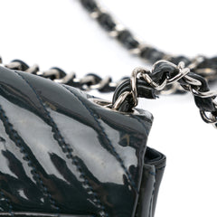 Mini Square Classic Chevron Patent Single Flap