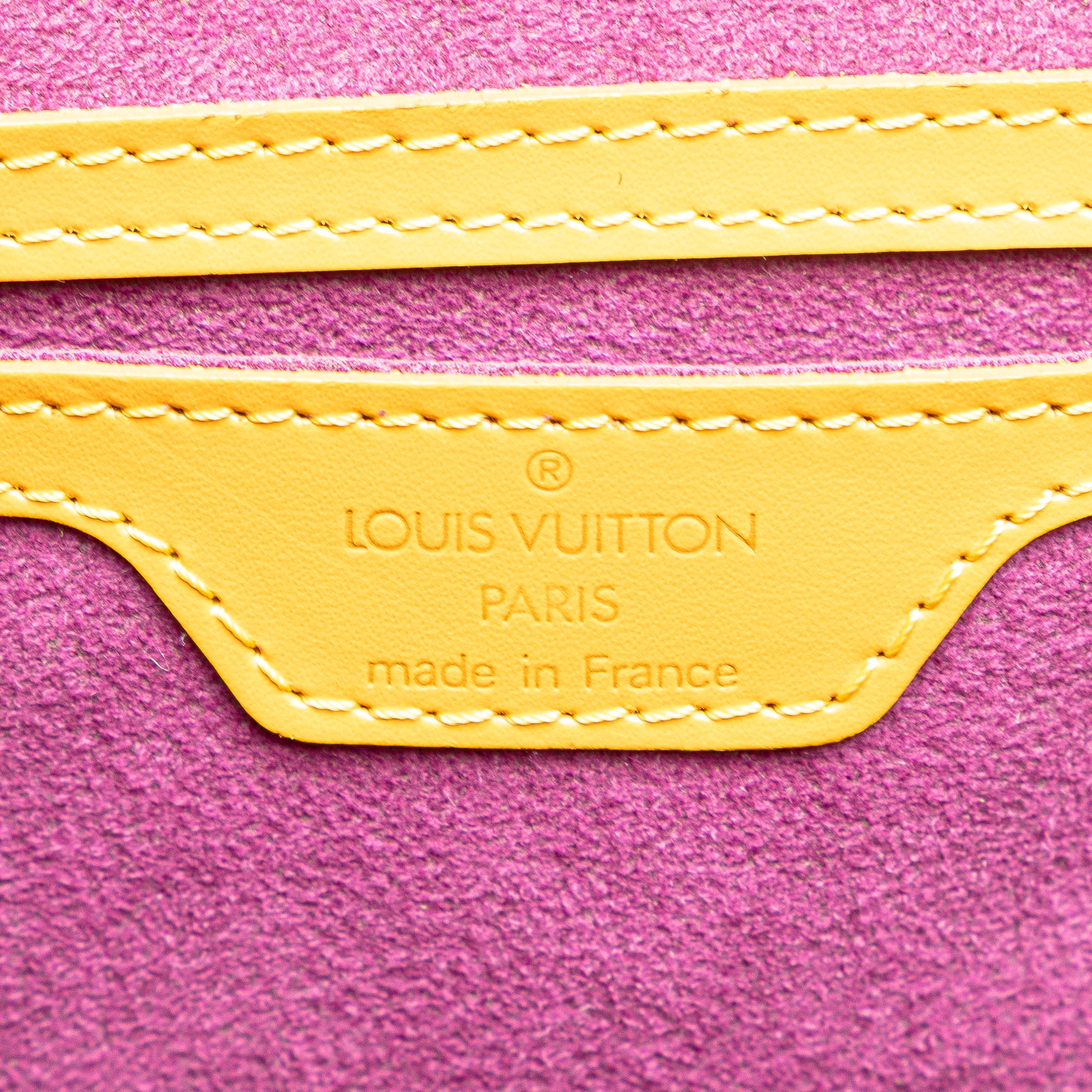Epi Saint Jacques PM Long Strap