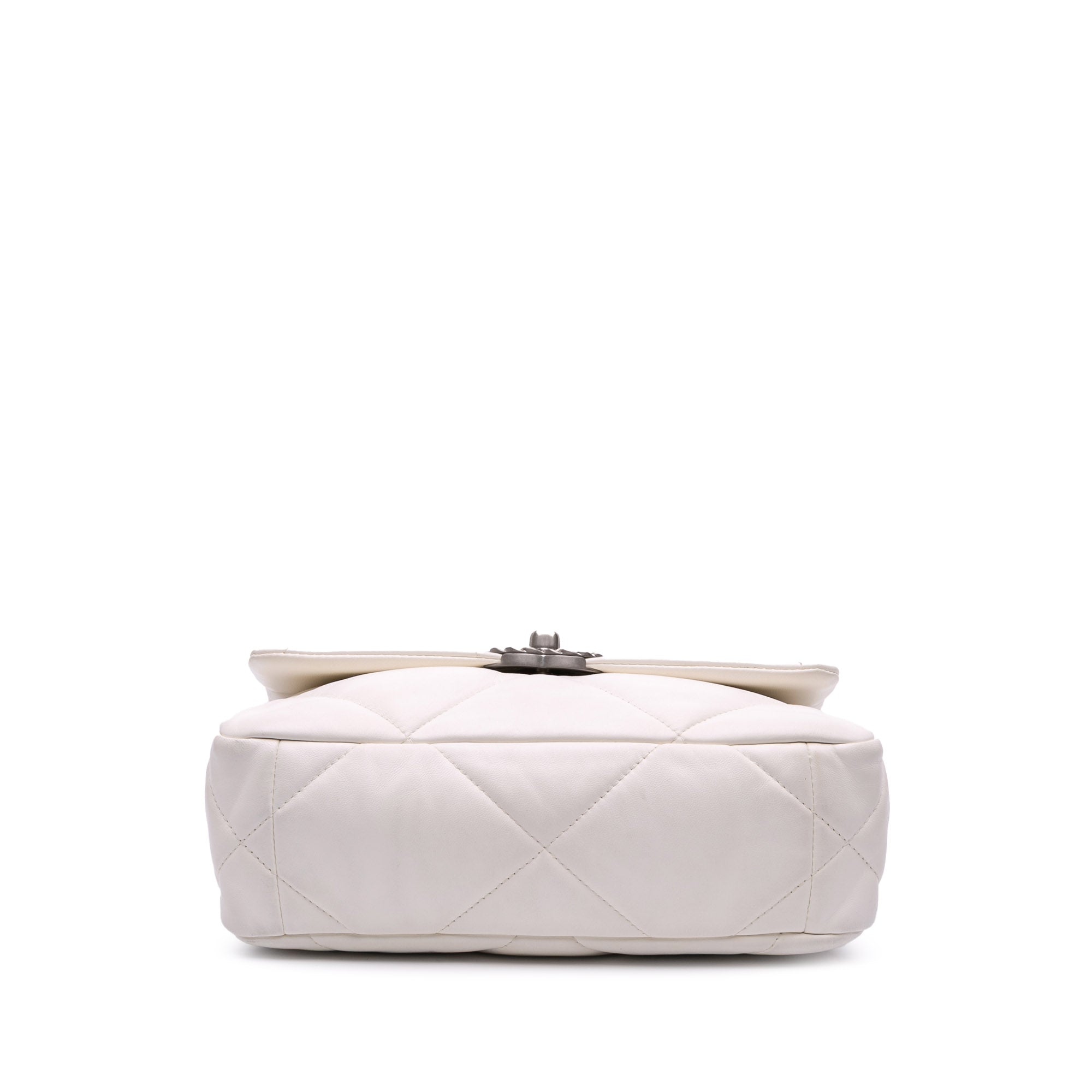 Medium Lambskin 19 Flap
