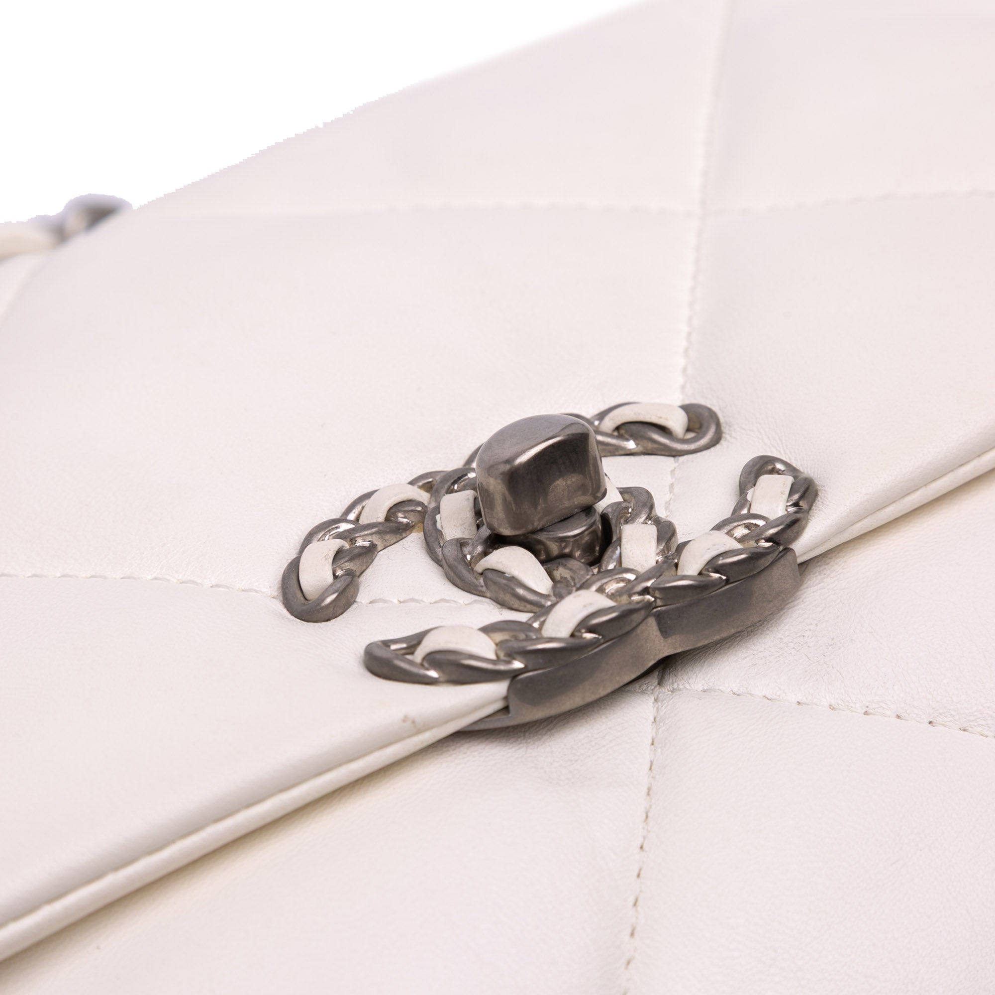 Medium Lambskin 19 Flap