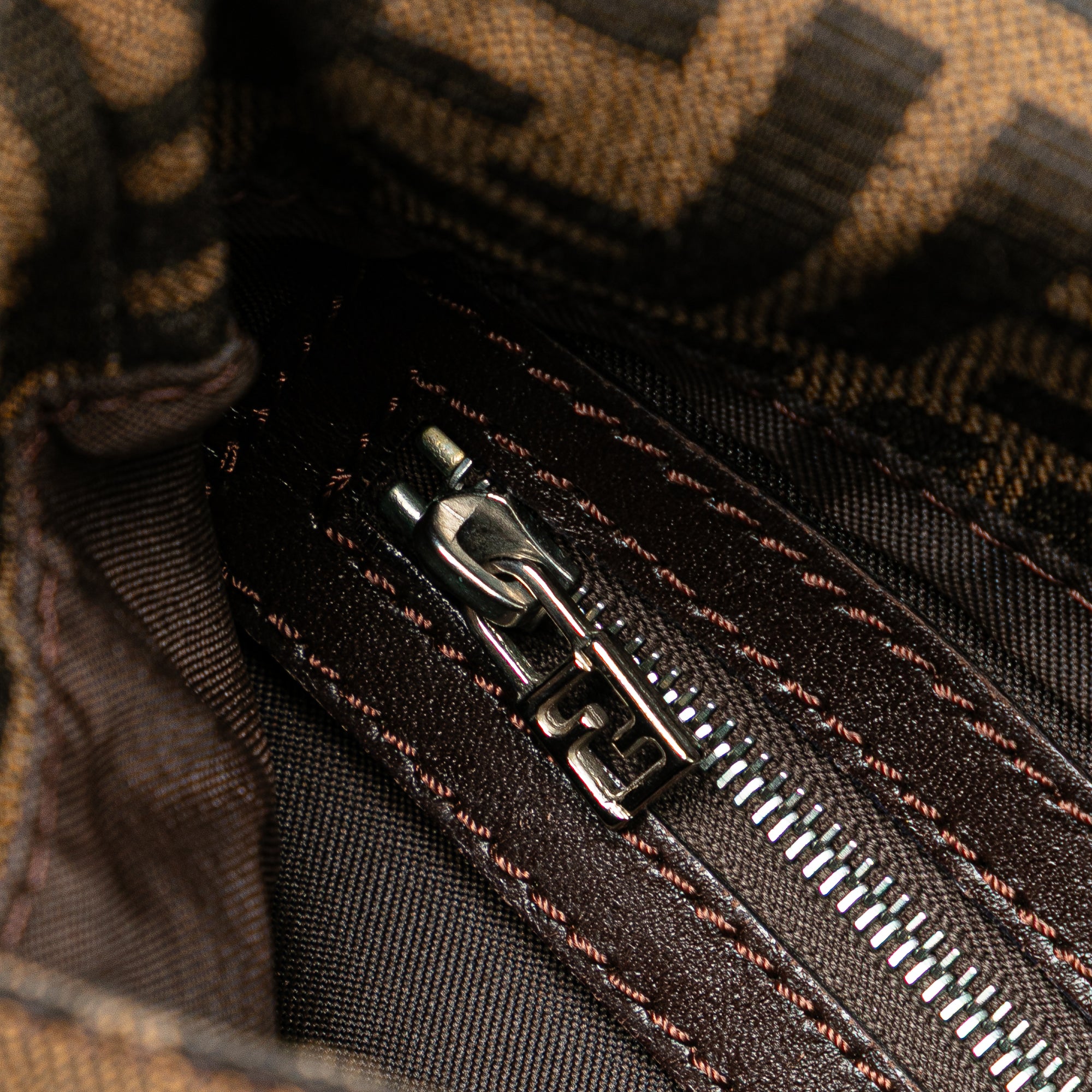 Zucca Canvas Shoulder Bag