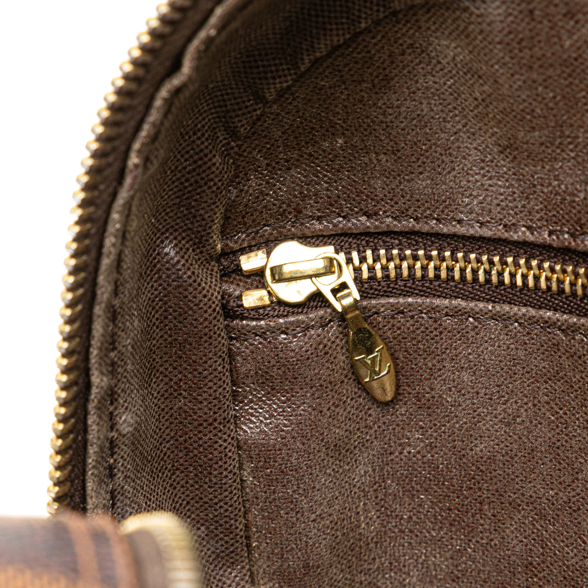 Damier Ebene Trousse Toilette 25