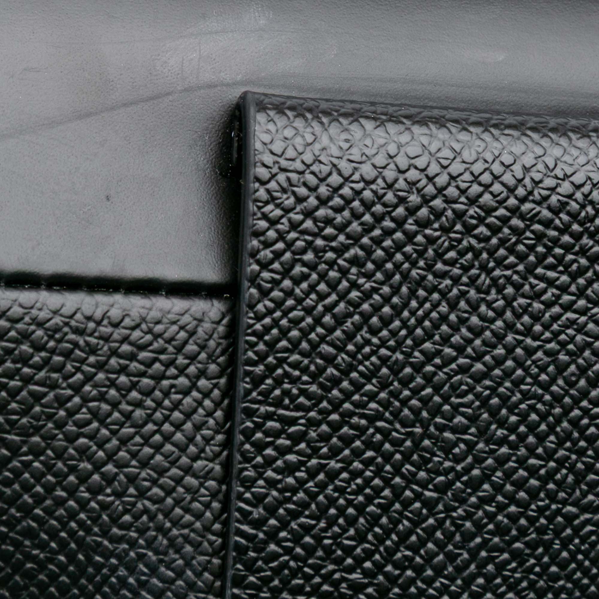 Small Leather Snatched Classique Bag