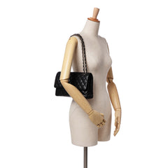Medium Classic Caviar Double Flap
