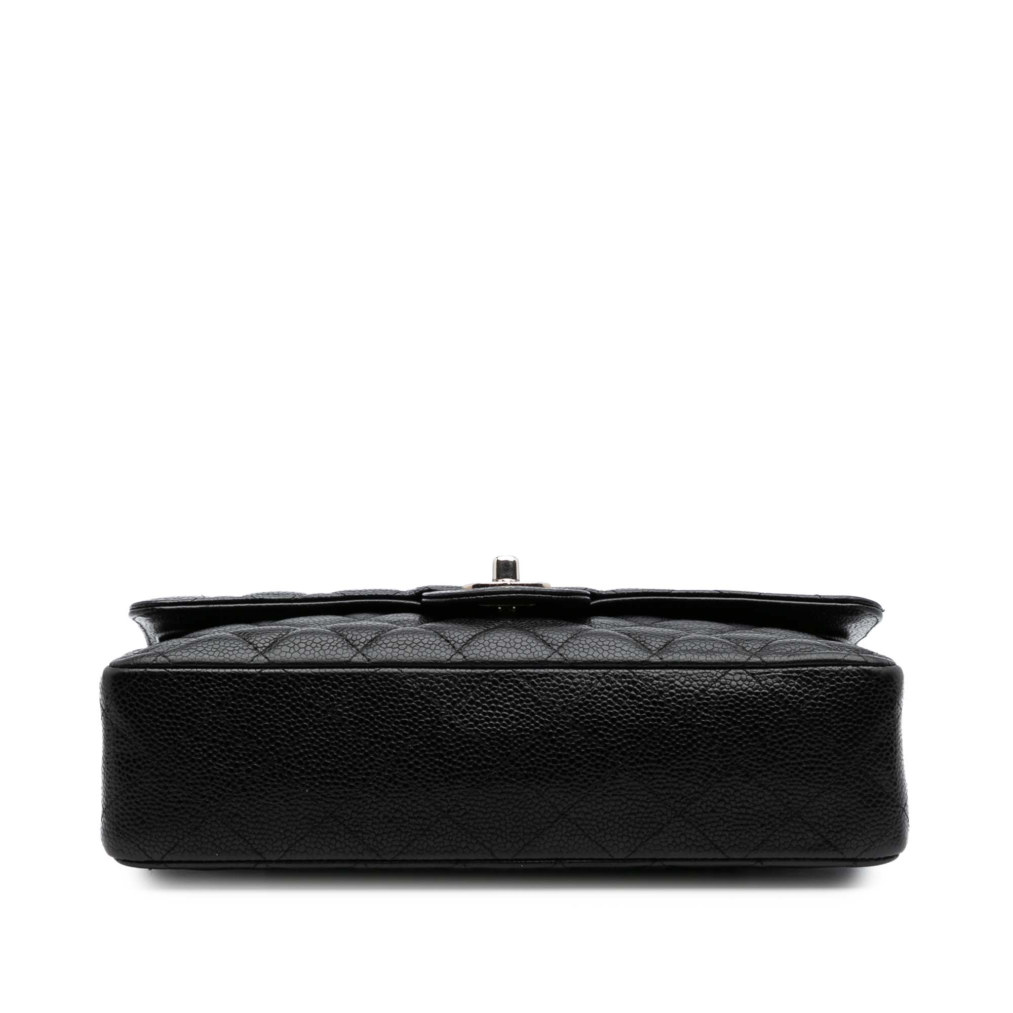 Medium Classic Caviar Double Flap