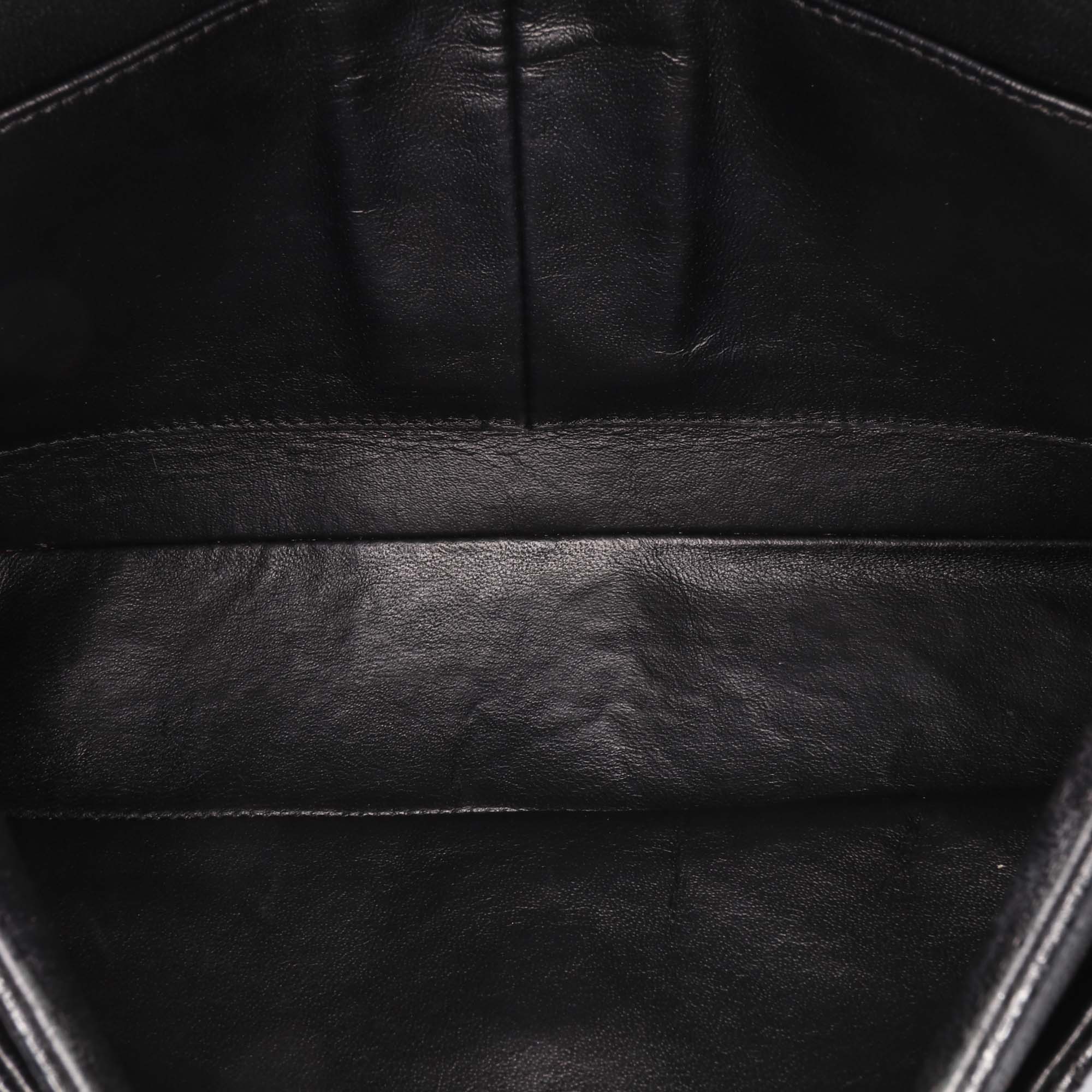 Medium Classic Caviar Double Flap