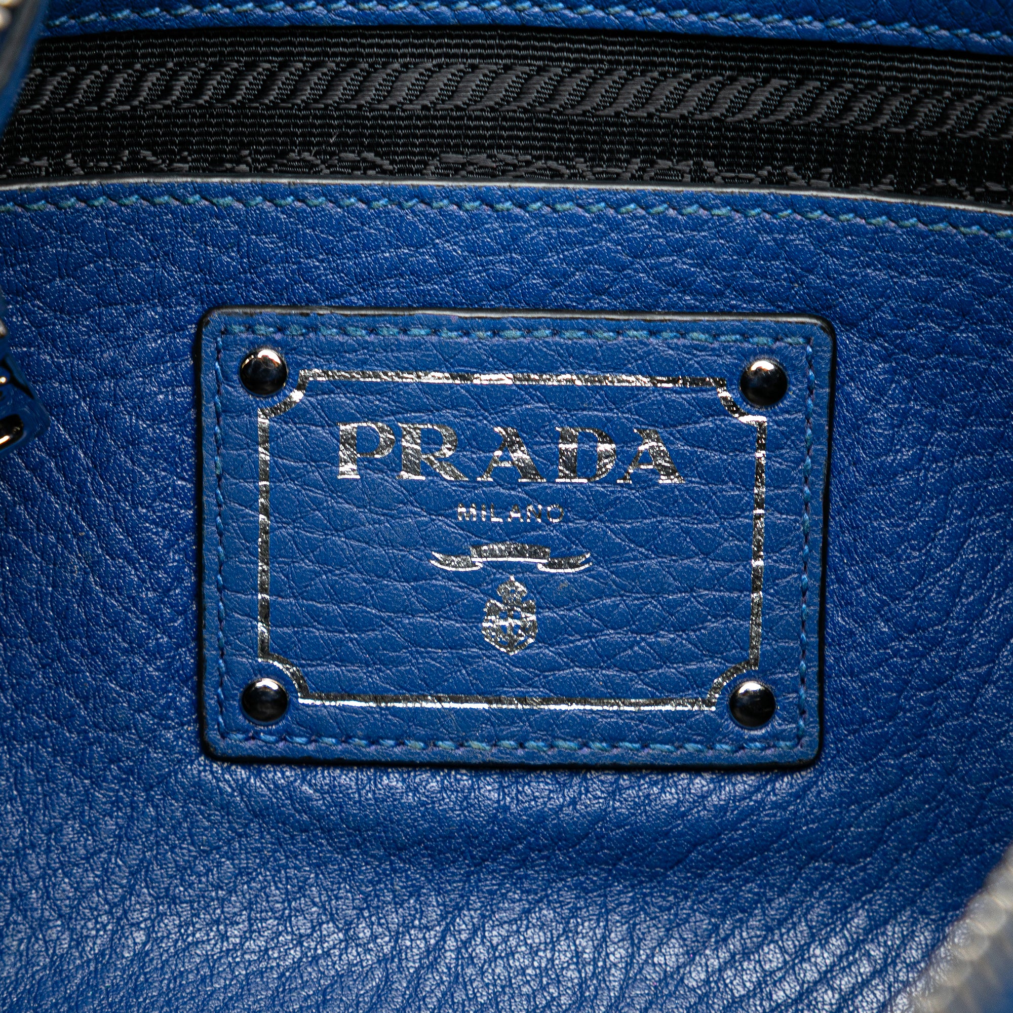 Vitello Daino Crossbody