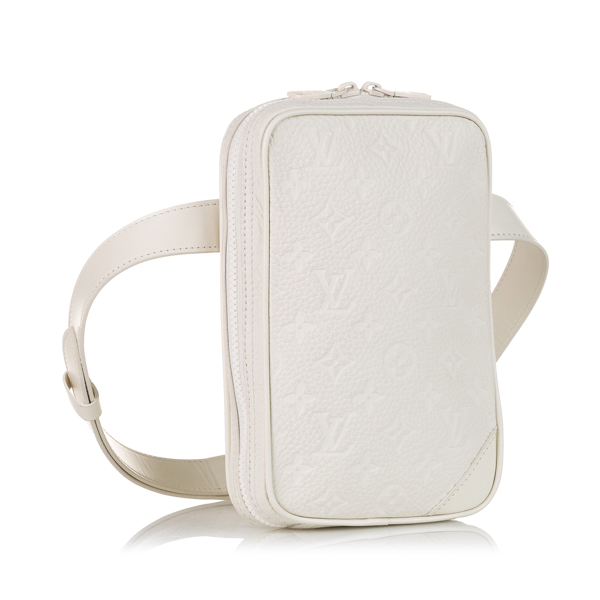 Monogram Taurillon Utility Side 