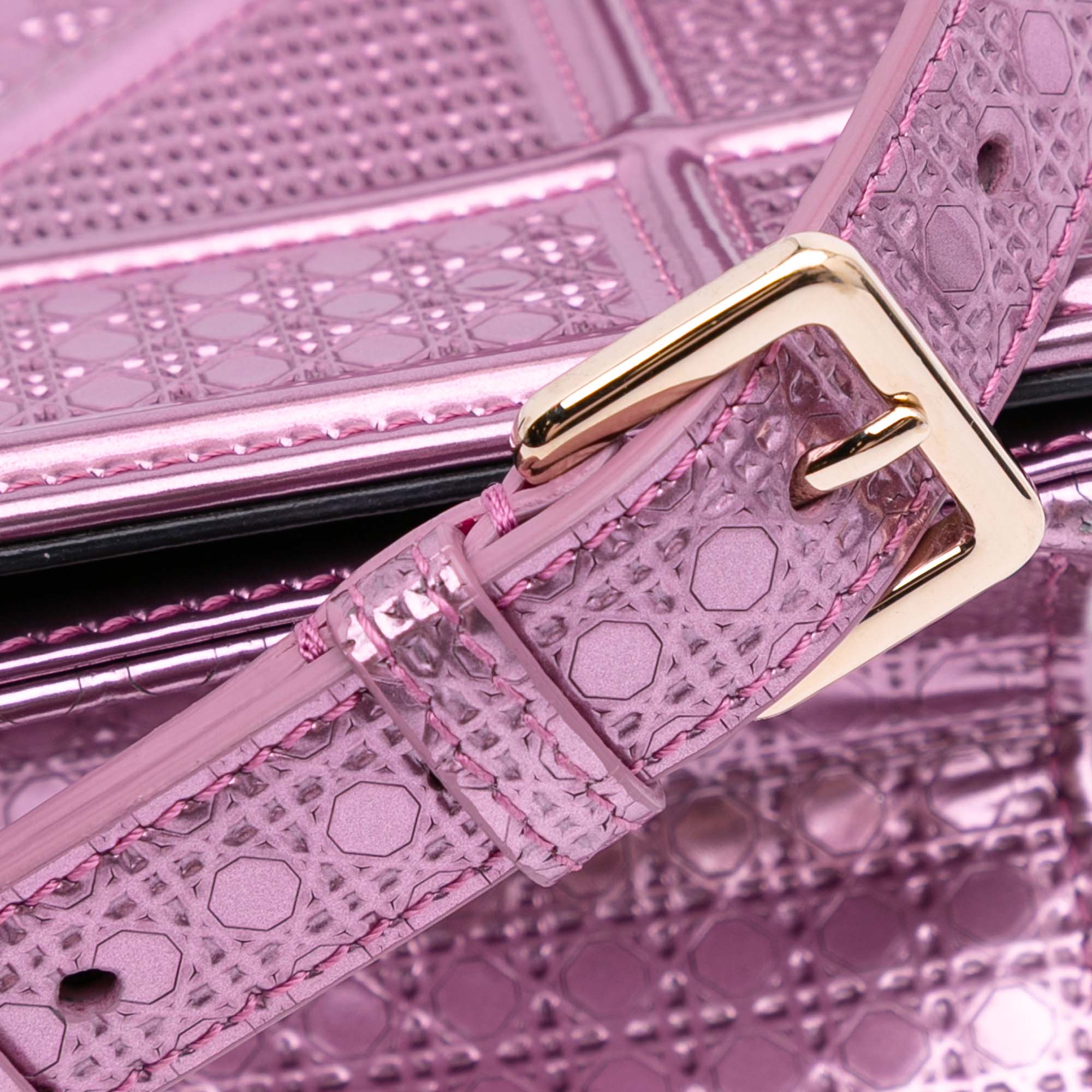 Small Metallic Patent Microcannage Diorama Flap