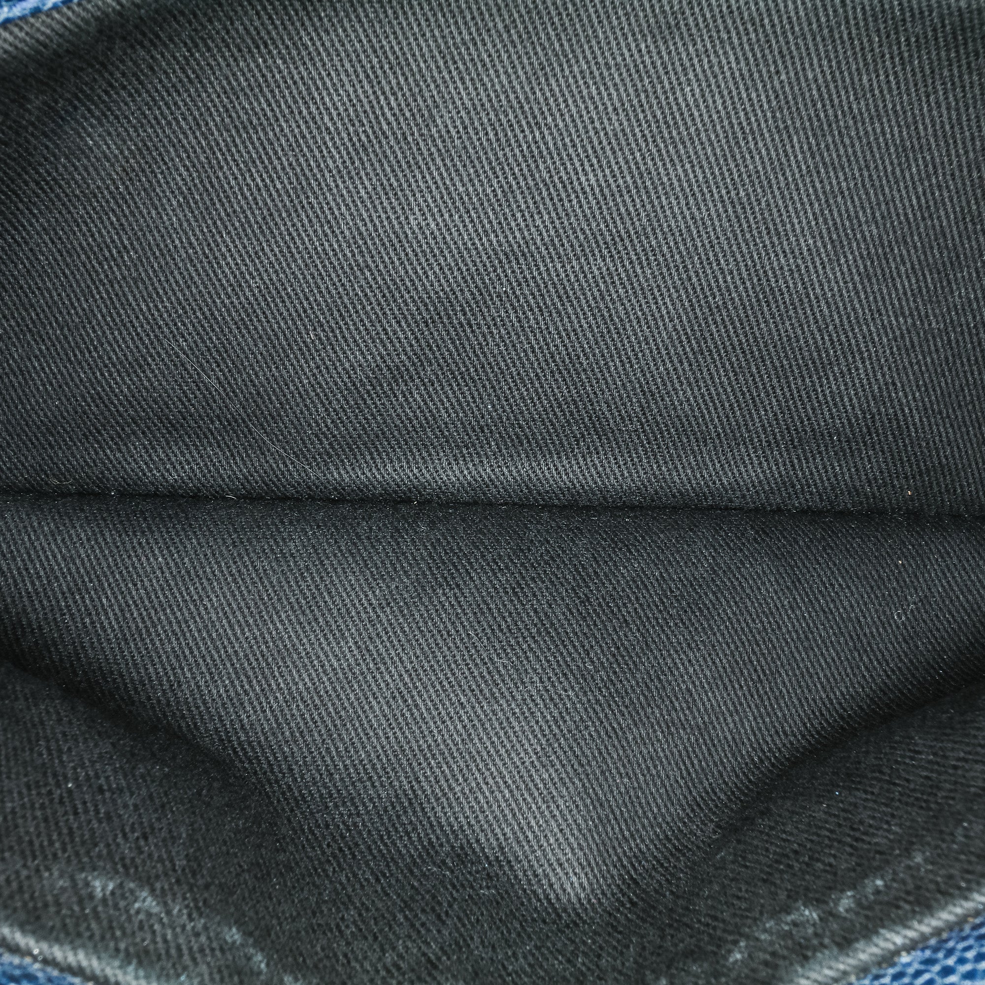 Jumbo Iridescent Quilted Caviar Easy Flap
