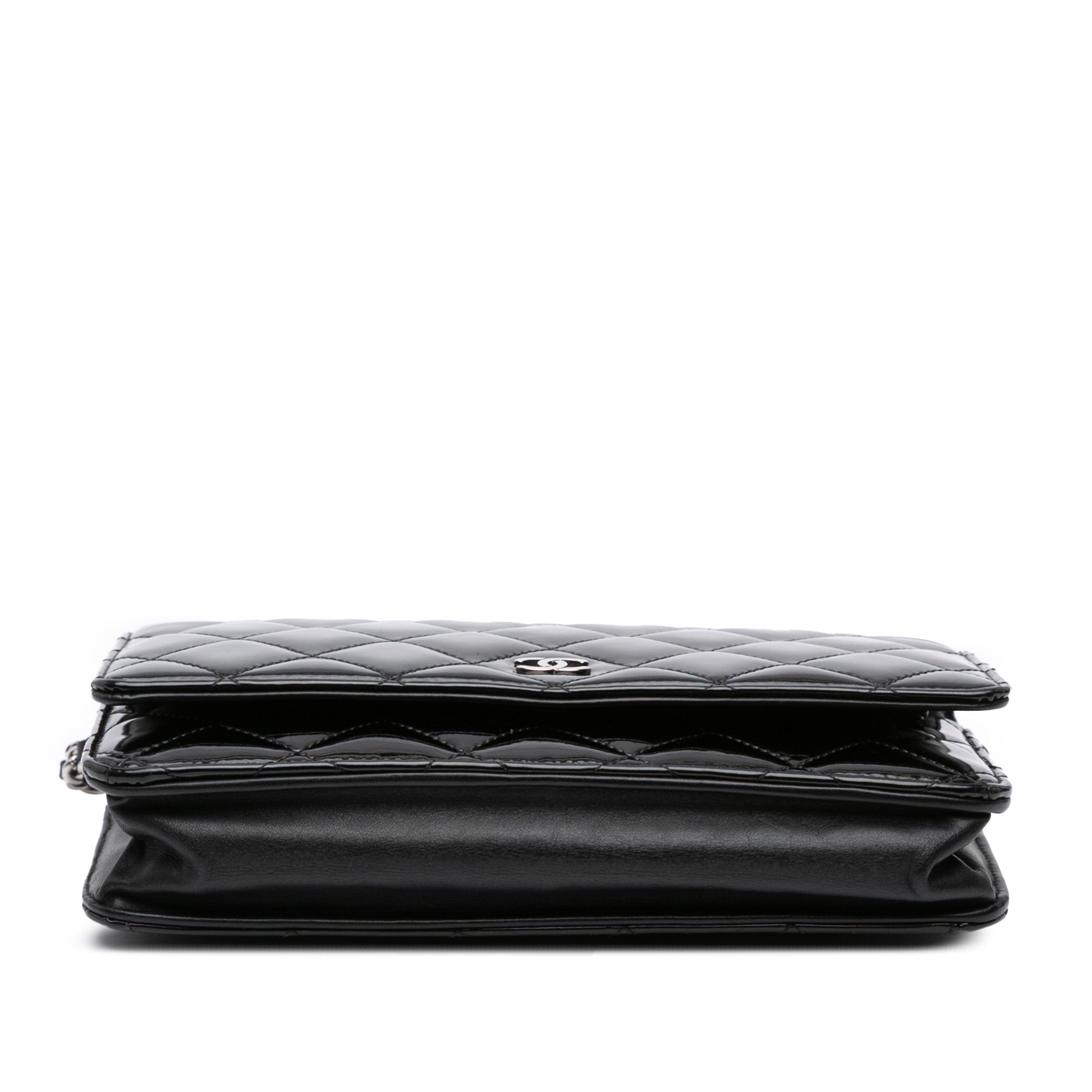 CC Quilted Patent Wallet On Chain