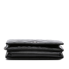 CC Quilted Patent Wallet On Chain