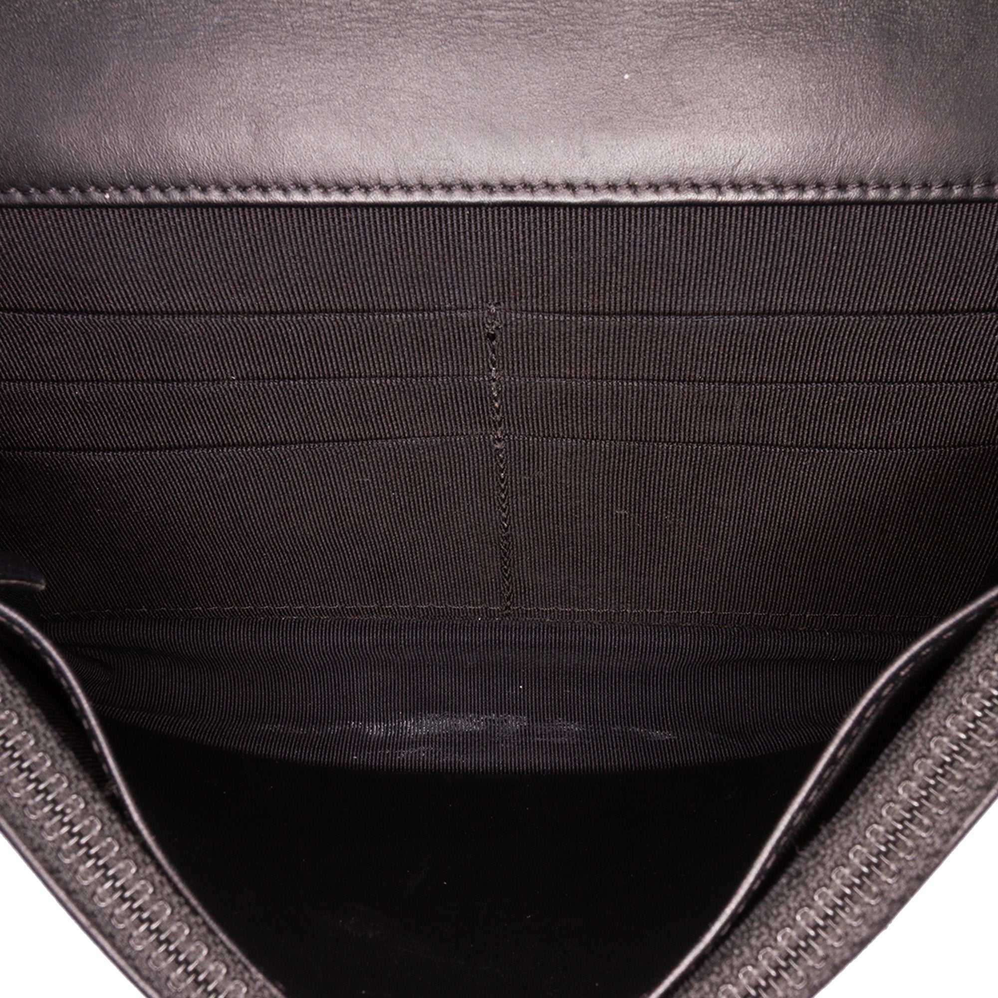 CC Quilted Patent Wallet On Chain
