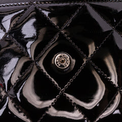 CC Quilted Patent Wallet On Chain