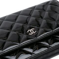 CC Quilted Patent Wallet On Chain